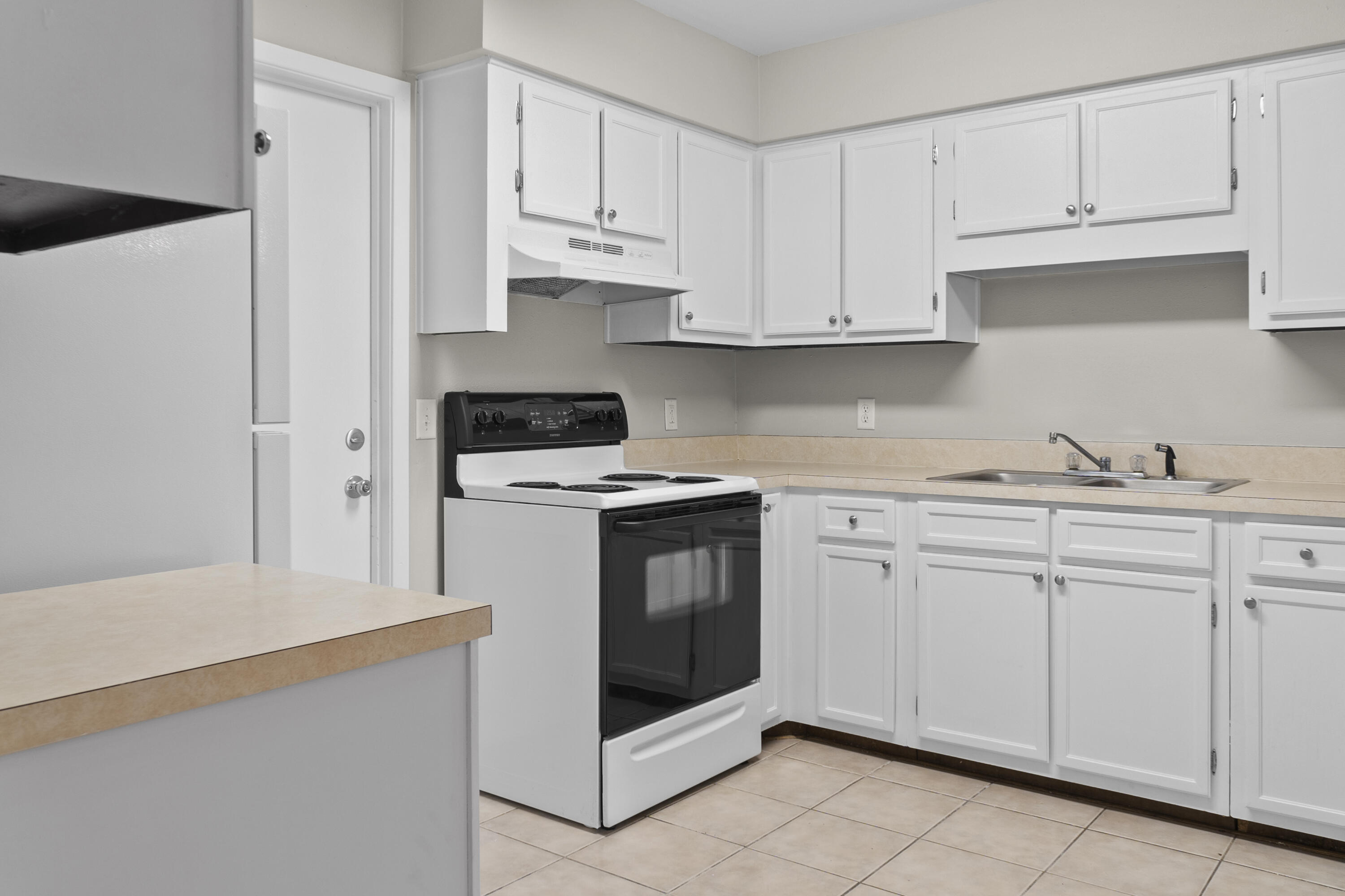 BAYWOOD T/H - Residential