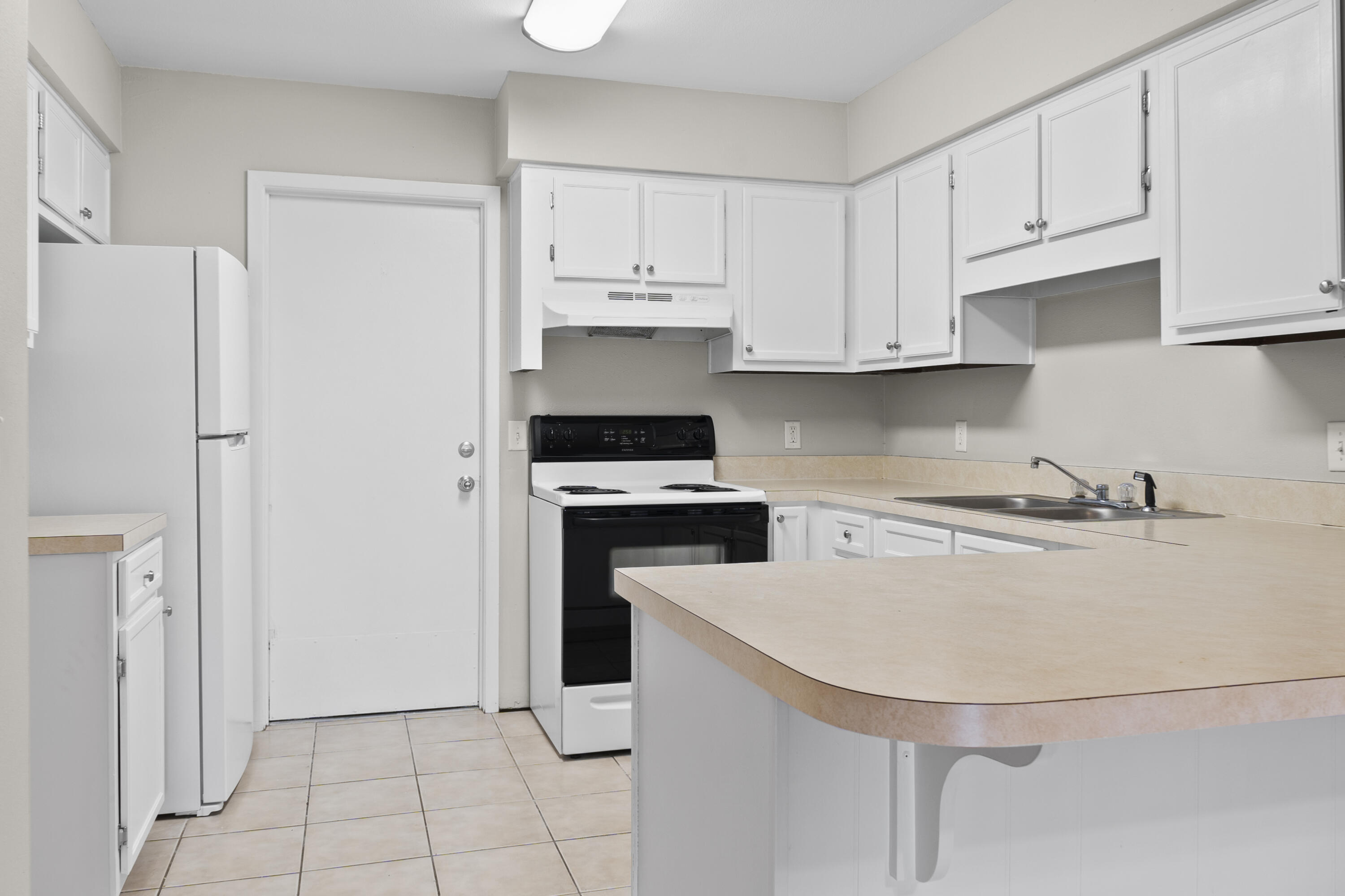 BAYWOOD T/H - Residential