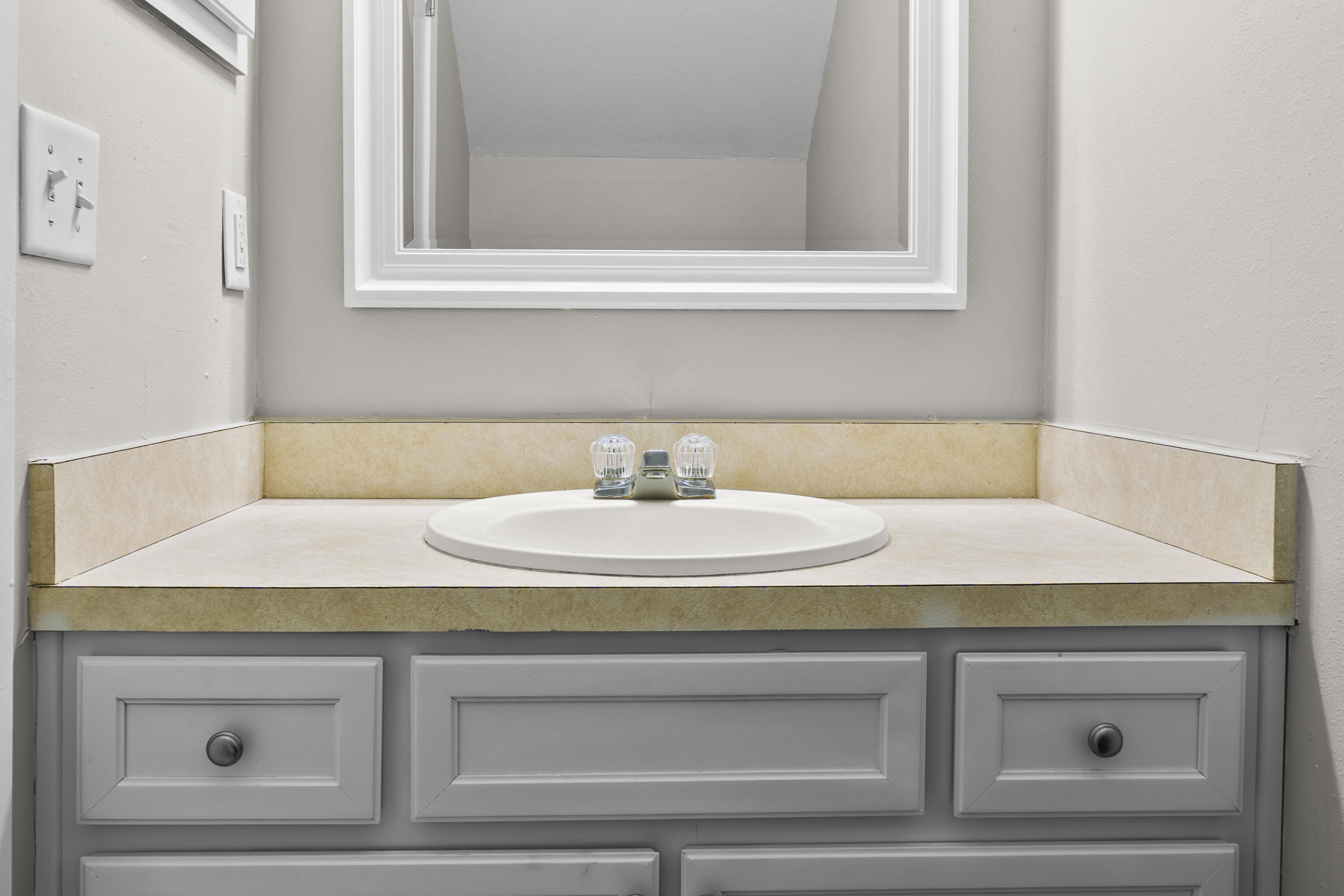 BAYWOOD T/H - Residential