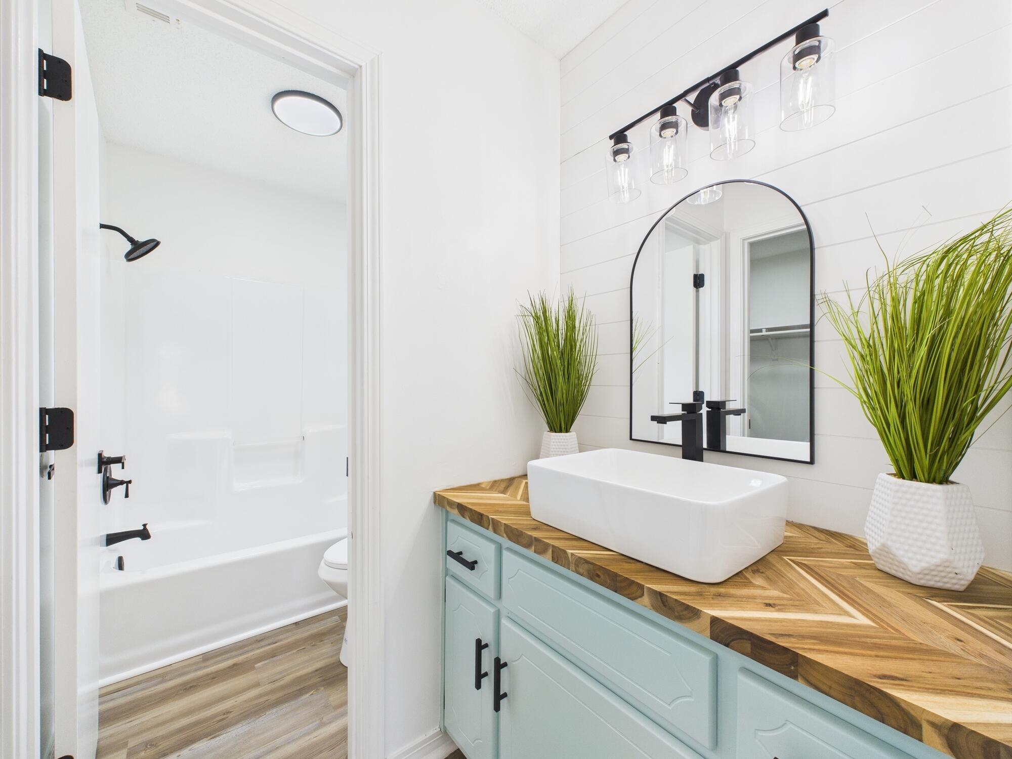 NORTHVIEW ESTATES 3RD ADDN - Residential