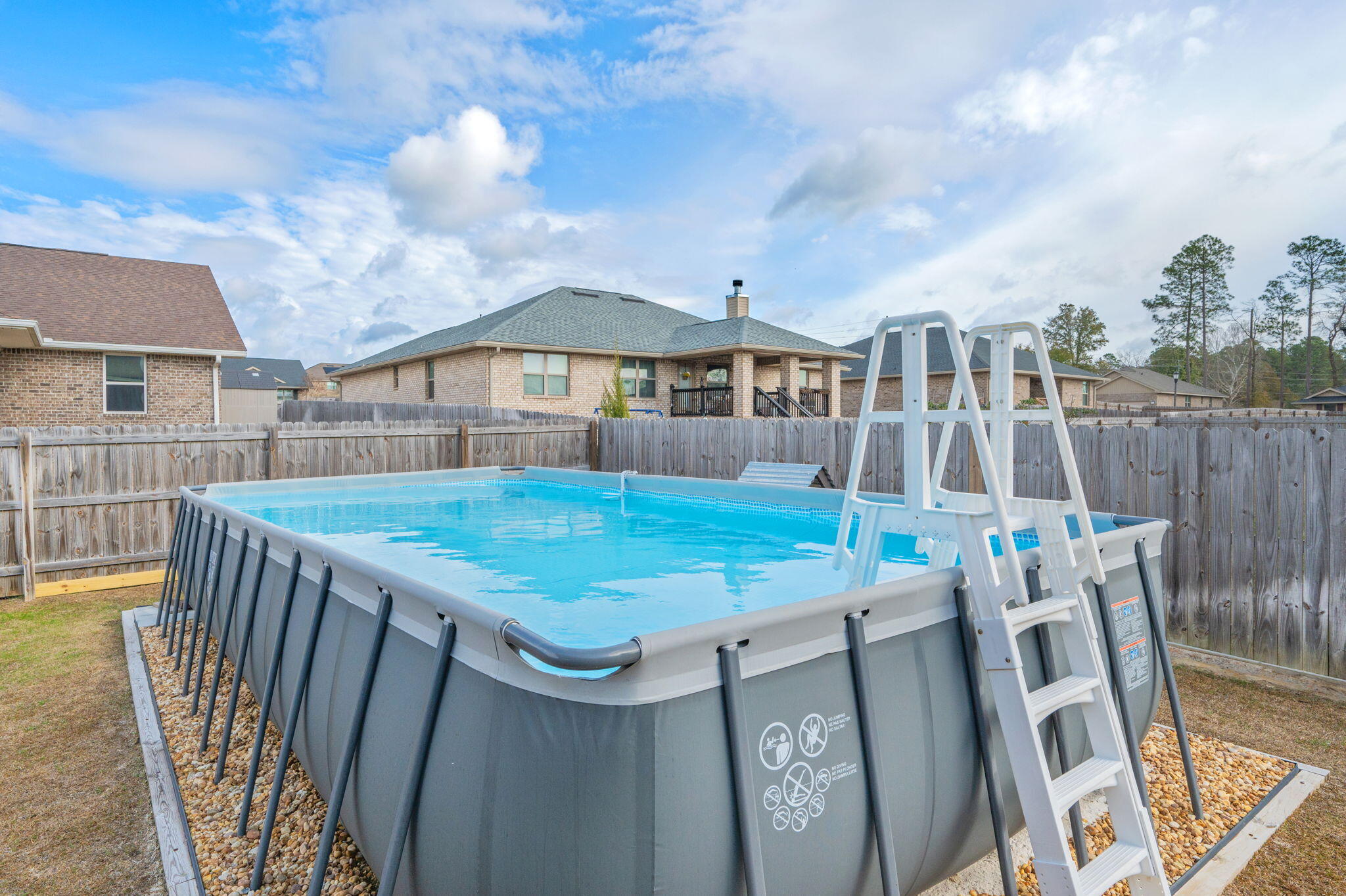 CHARLESTON PLACE - Residential