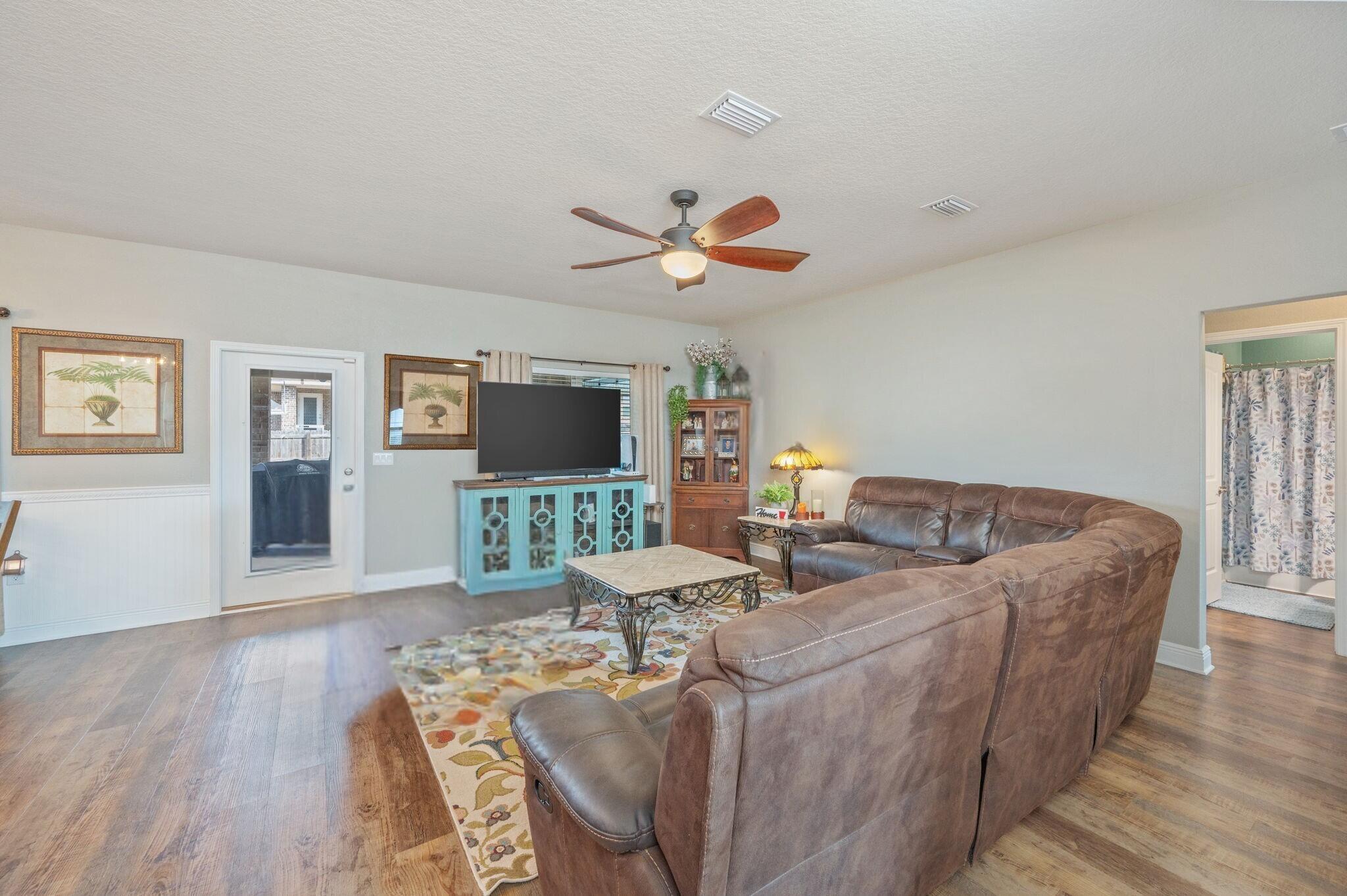 CHARLESTON PLACE - Residential