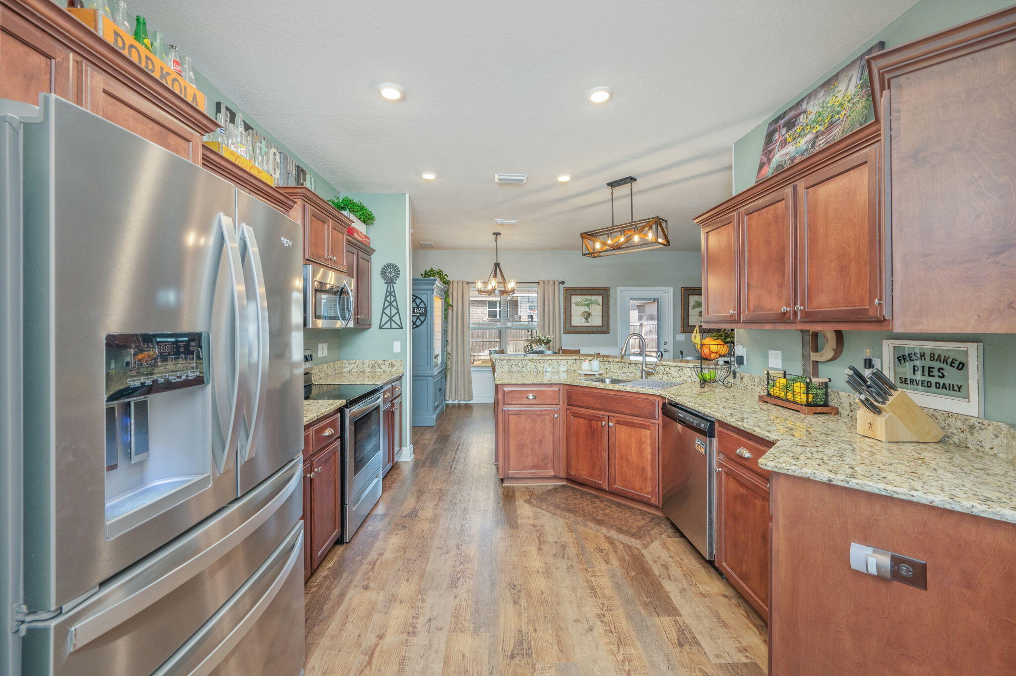 CHARLESTON PLACE - Residential