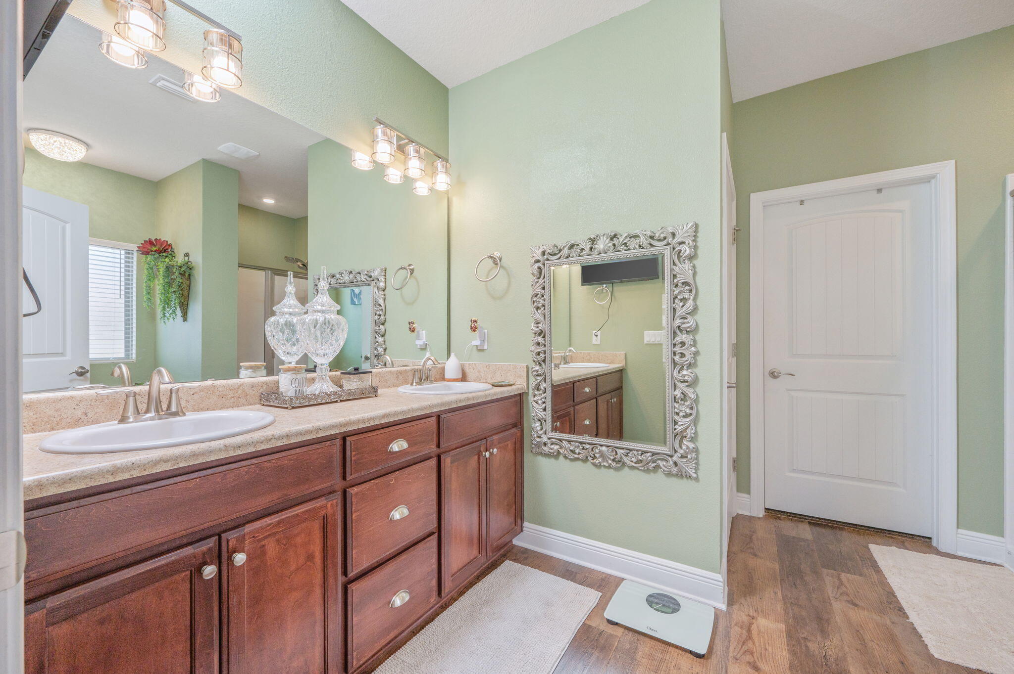 CHARLESTON PLACE - Residential