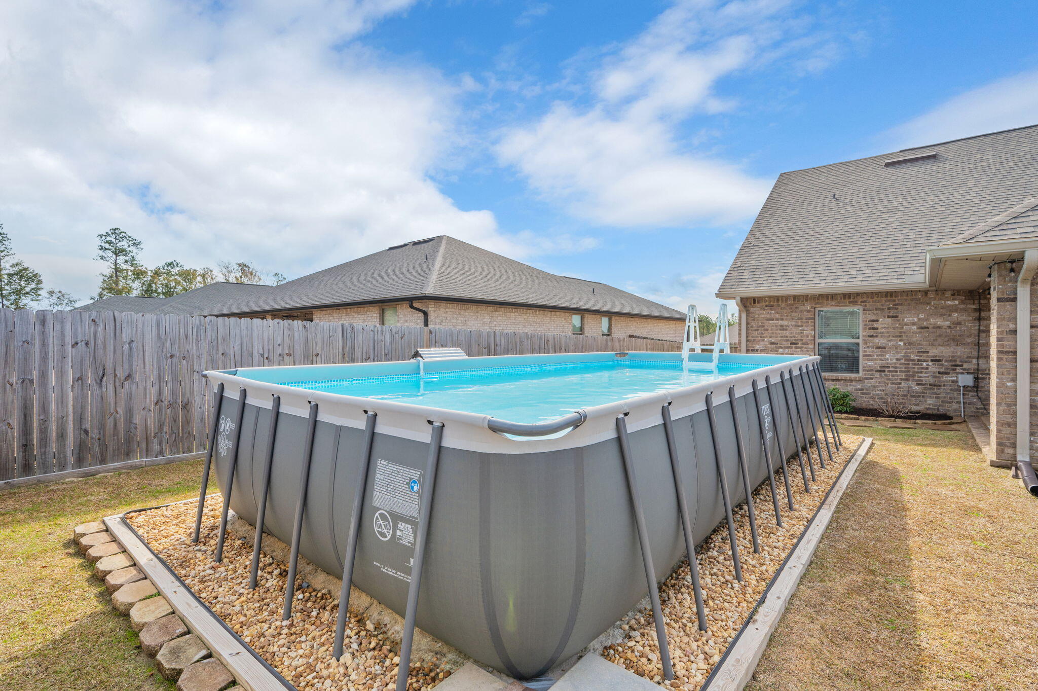 CHARLESTON PLACE - Residential