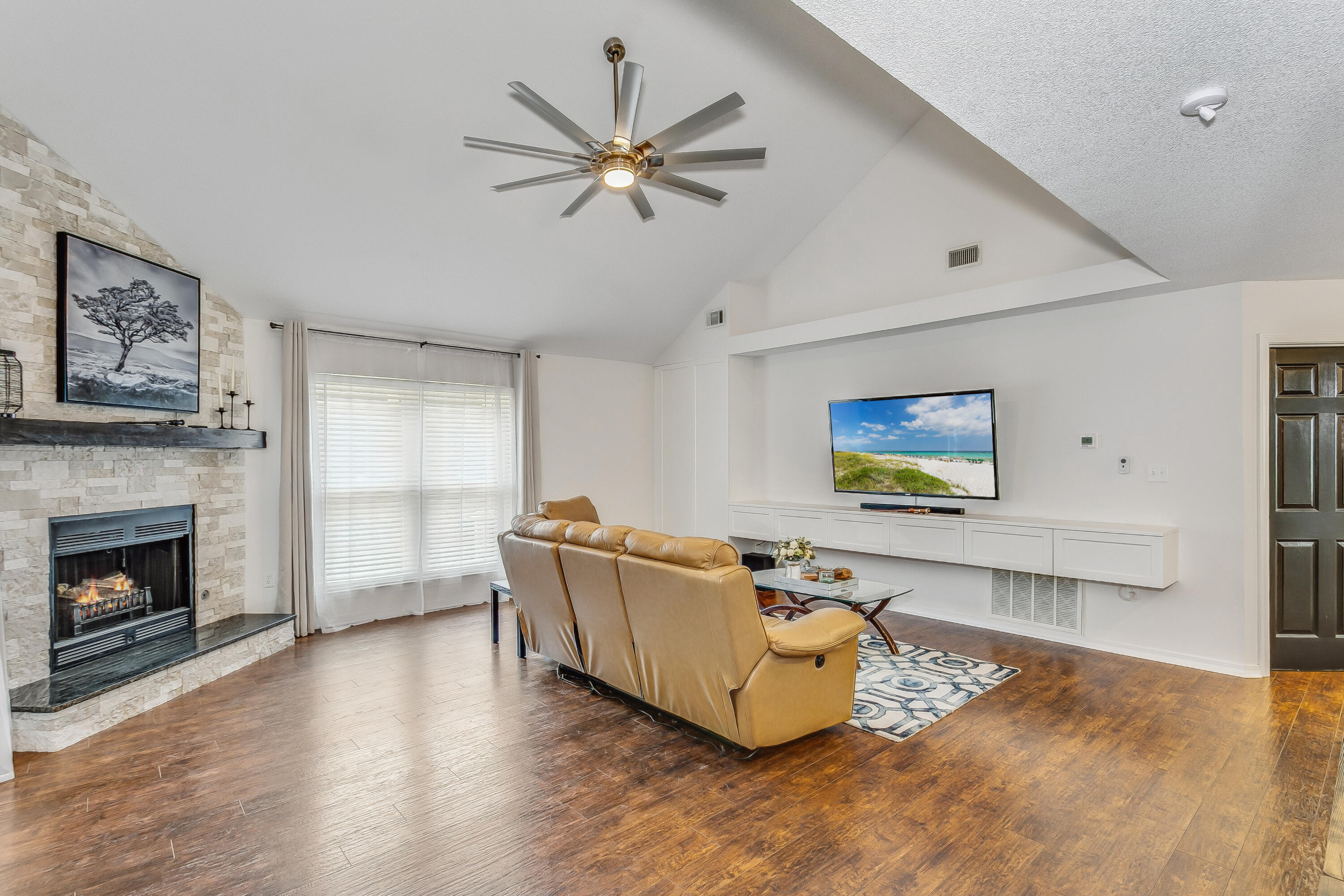 EMERALD VILLAGE S/D - Residential