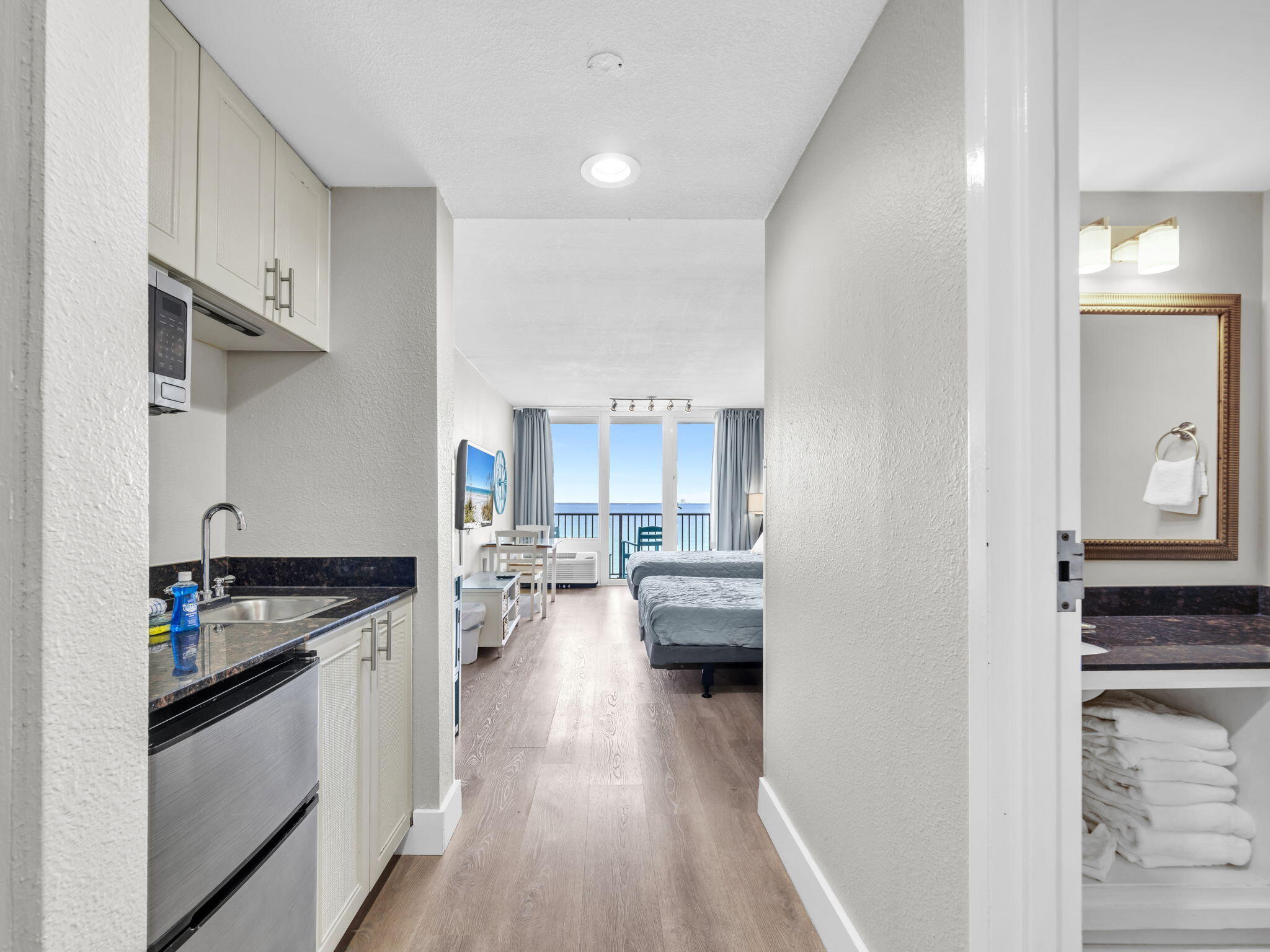 BAYSIDE CONDO SANDESTIN - Residential