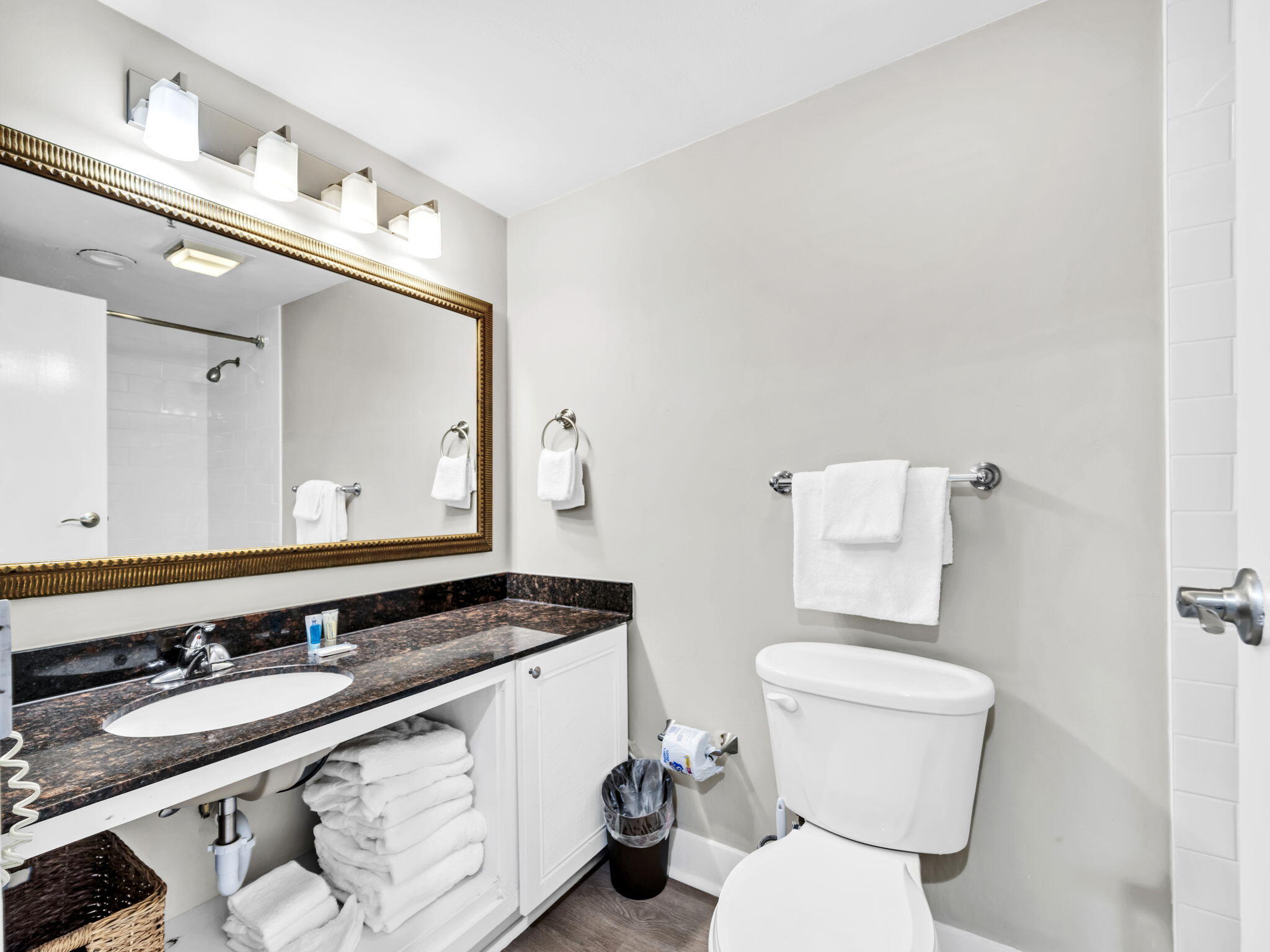 BAYSIDE CONDO SANDESTIN - Residential