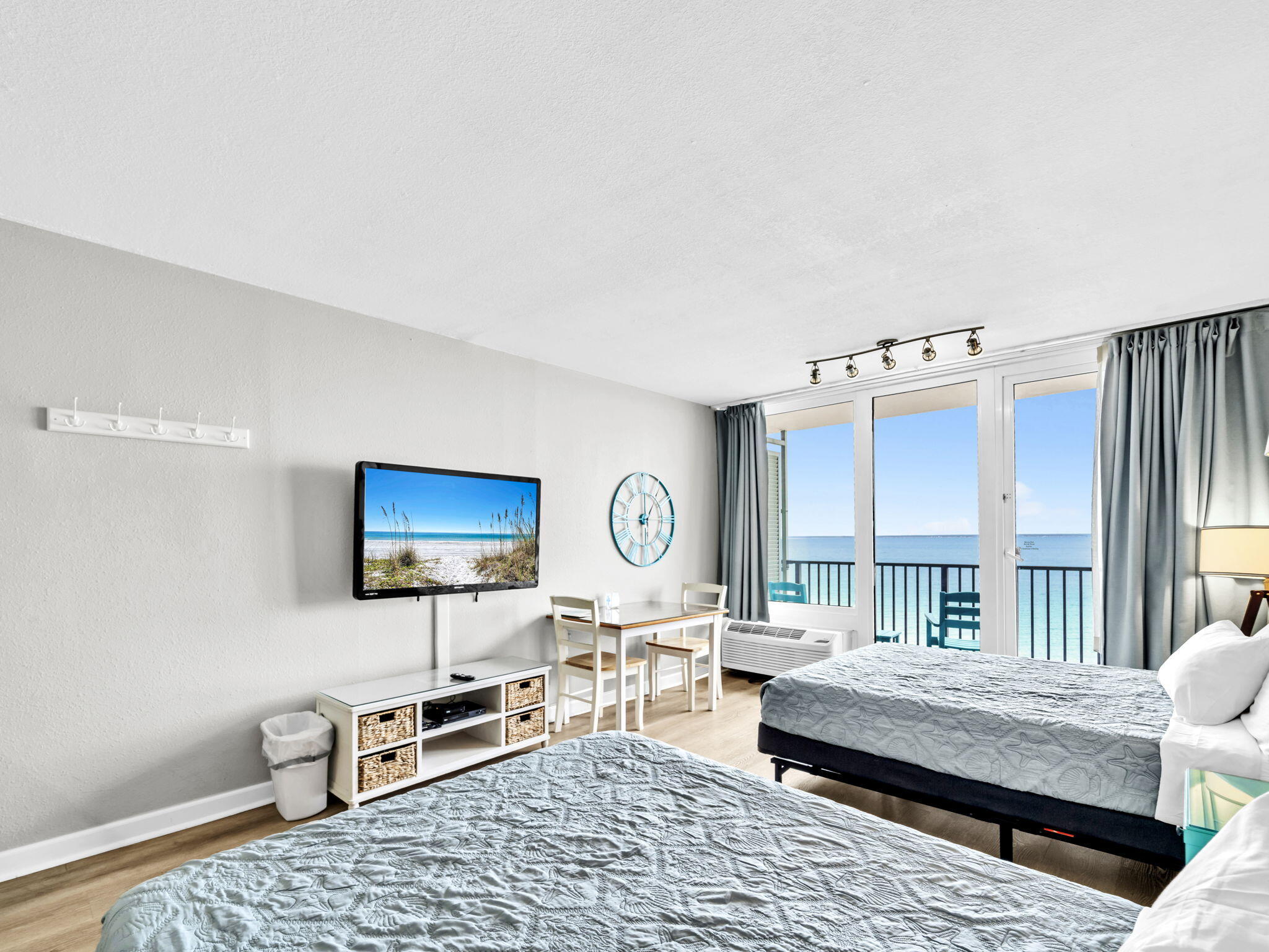 BAYSIDE CONDO SANDESTIN - Residential