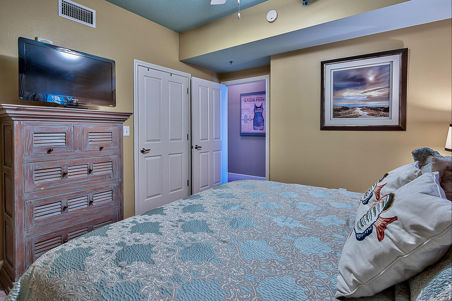 SHORES OF PANAMA - Residential