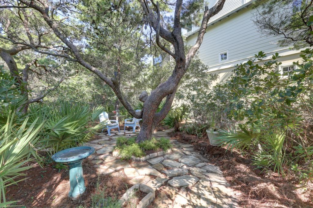 POMPANO PLACE - Land