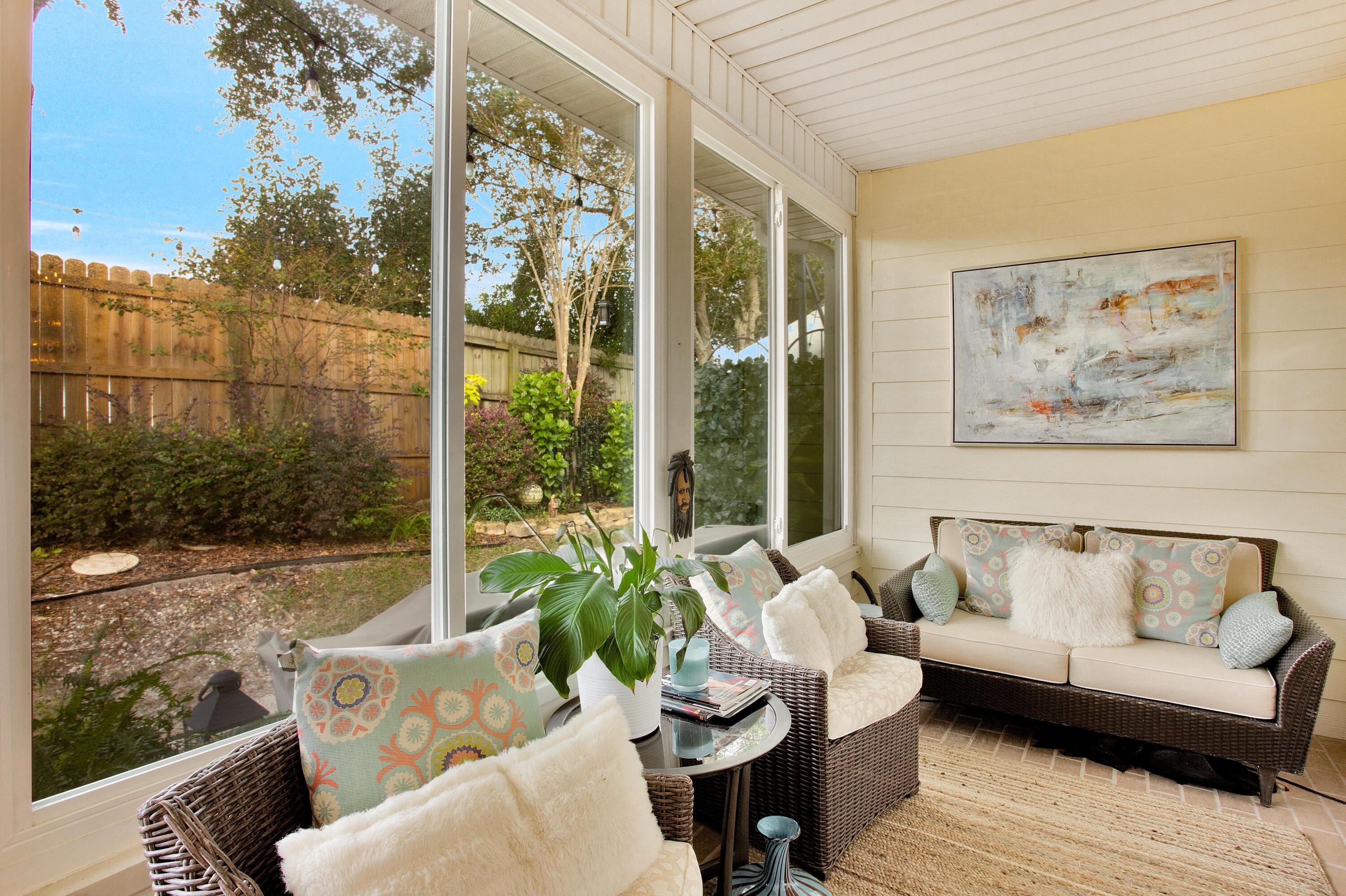 DIAMOND LAKES - Residential
