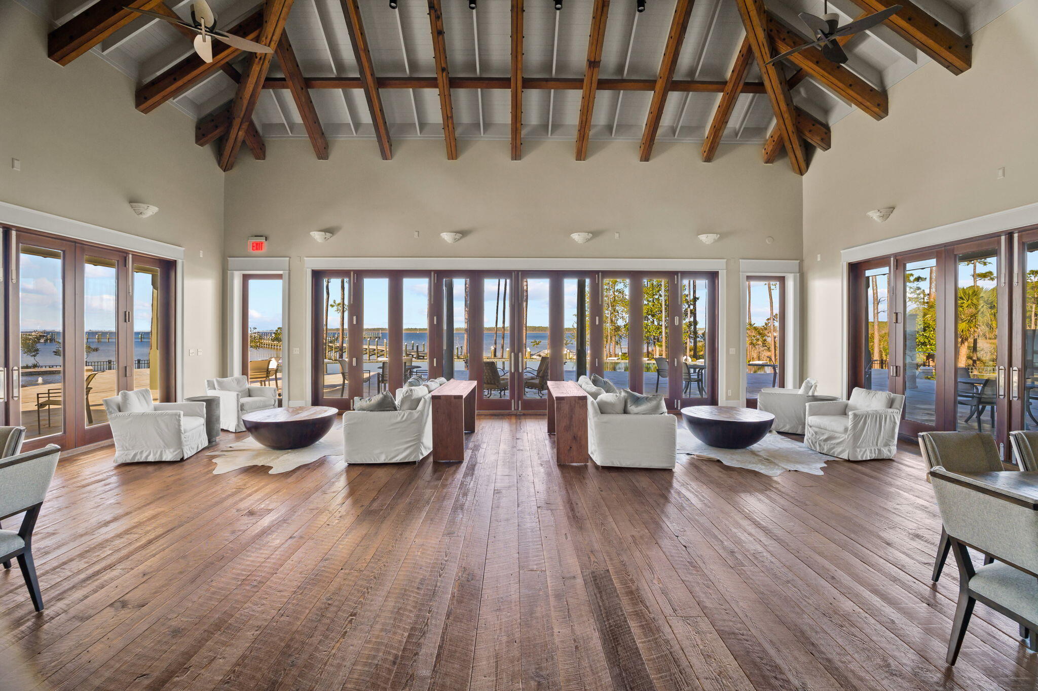 CHURCHILL OAKS - Residential