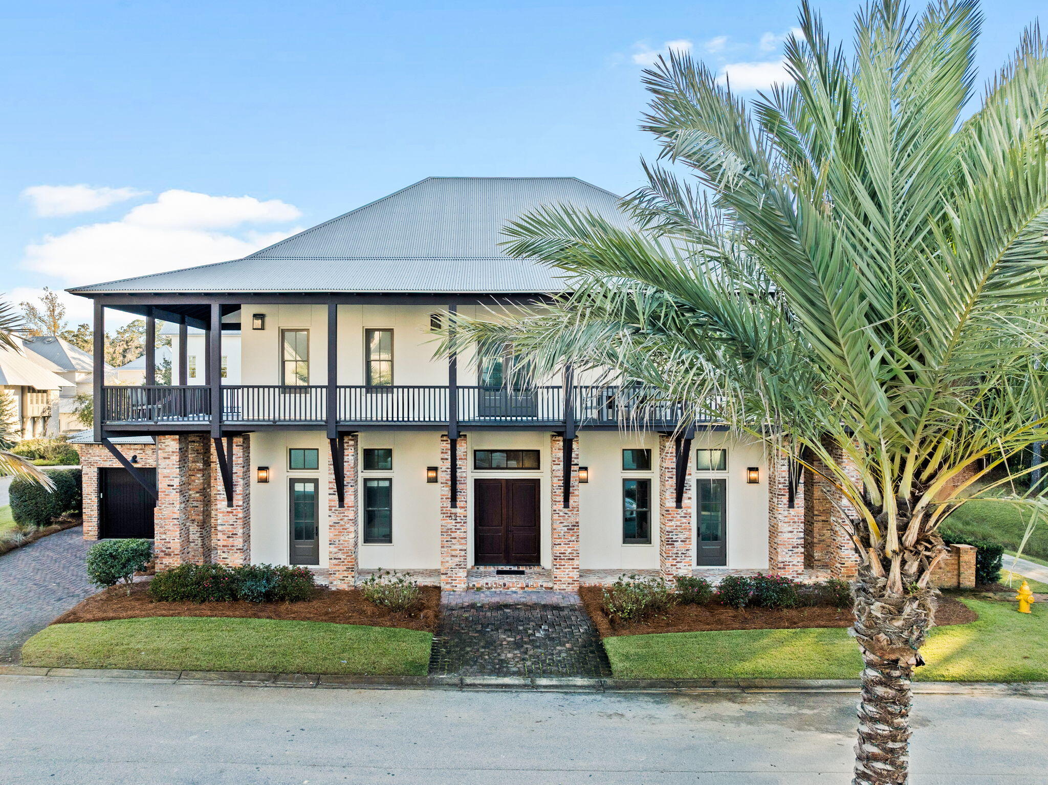 CHURCHILL OAKS - Residential