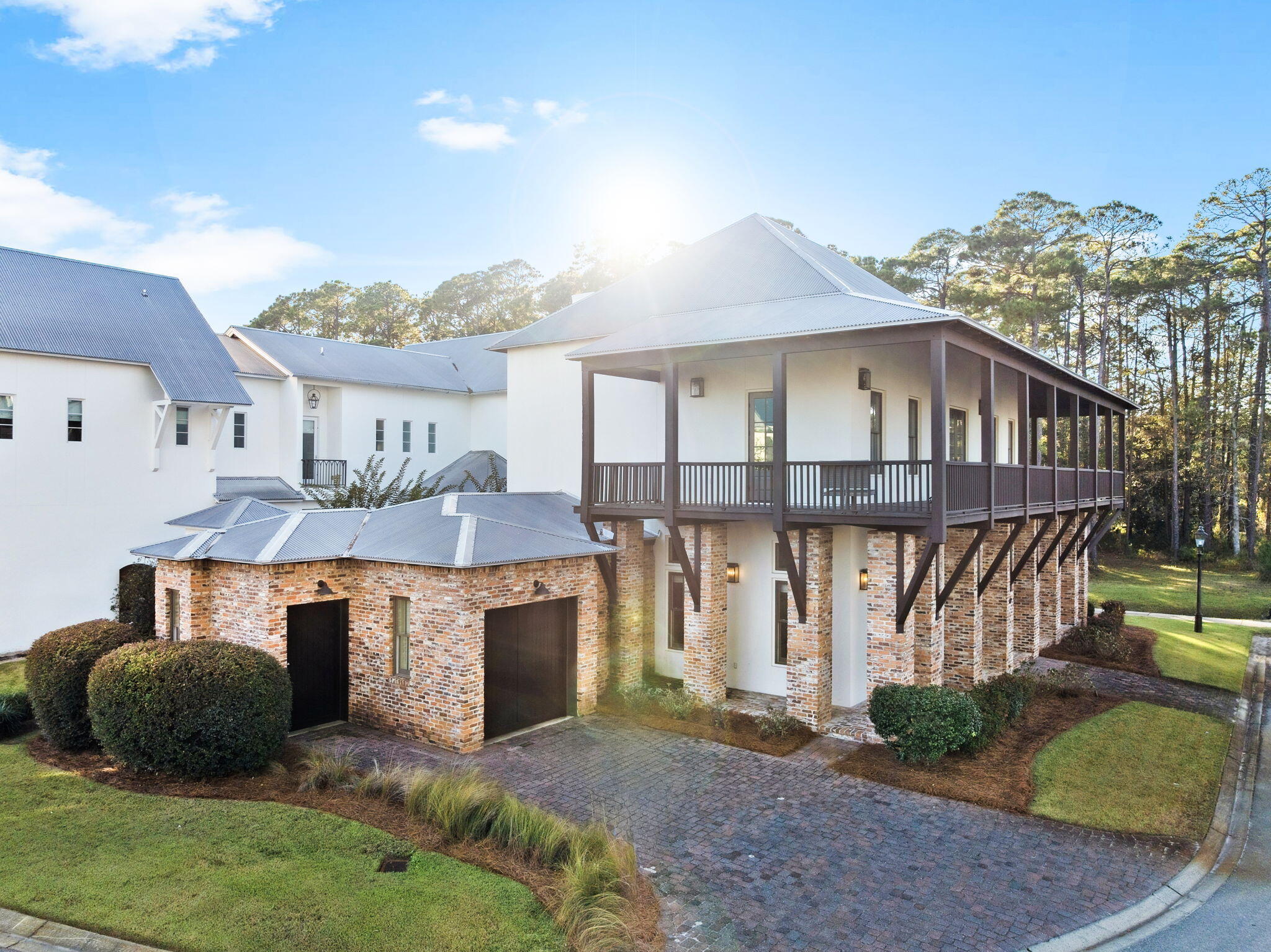 CHURCHILL OAKS - Residential