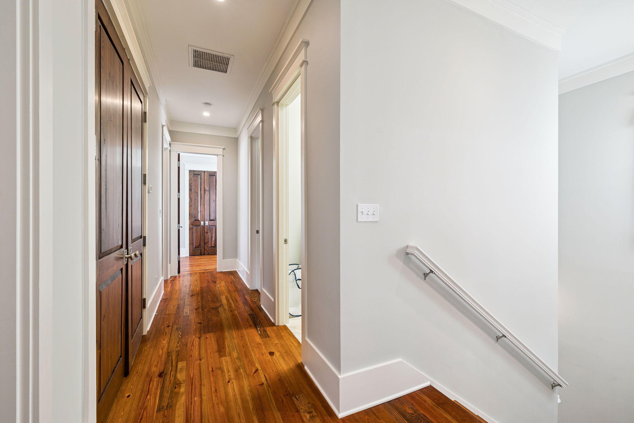 CHURCHILL OAKS - Residential