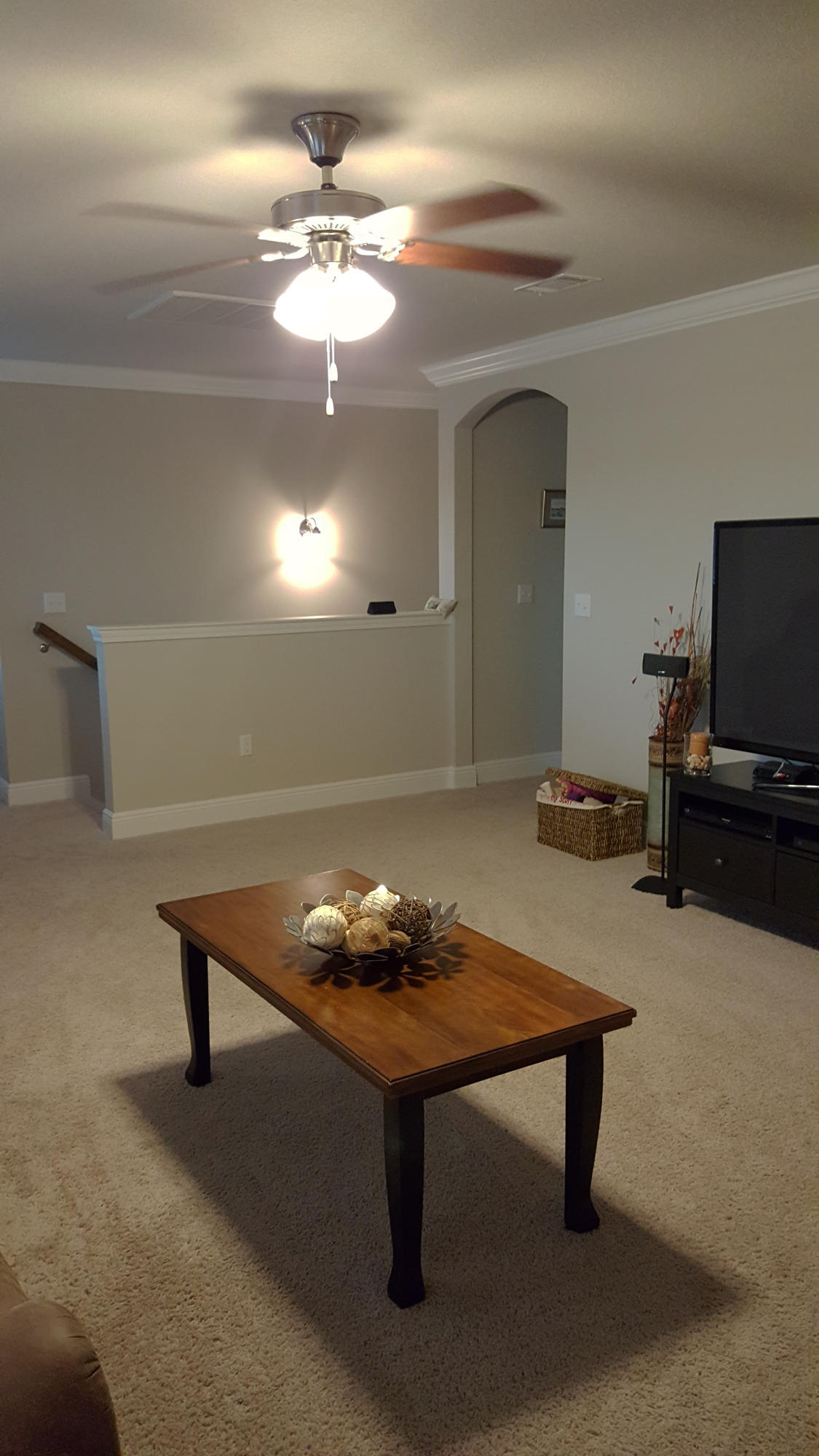 WHISPERING LAKE - Residential