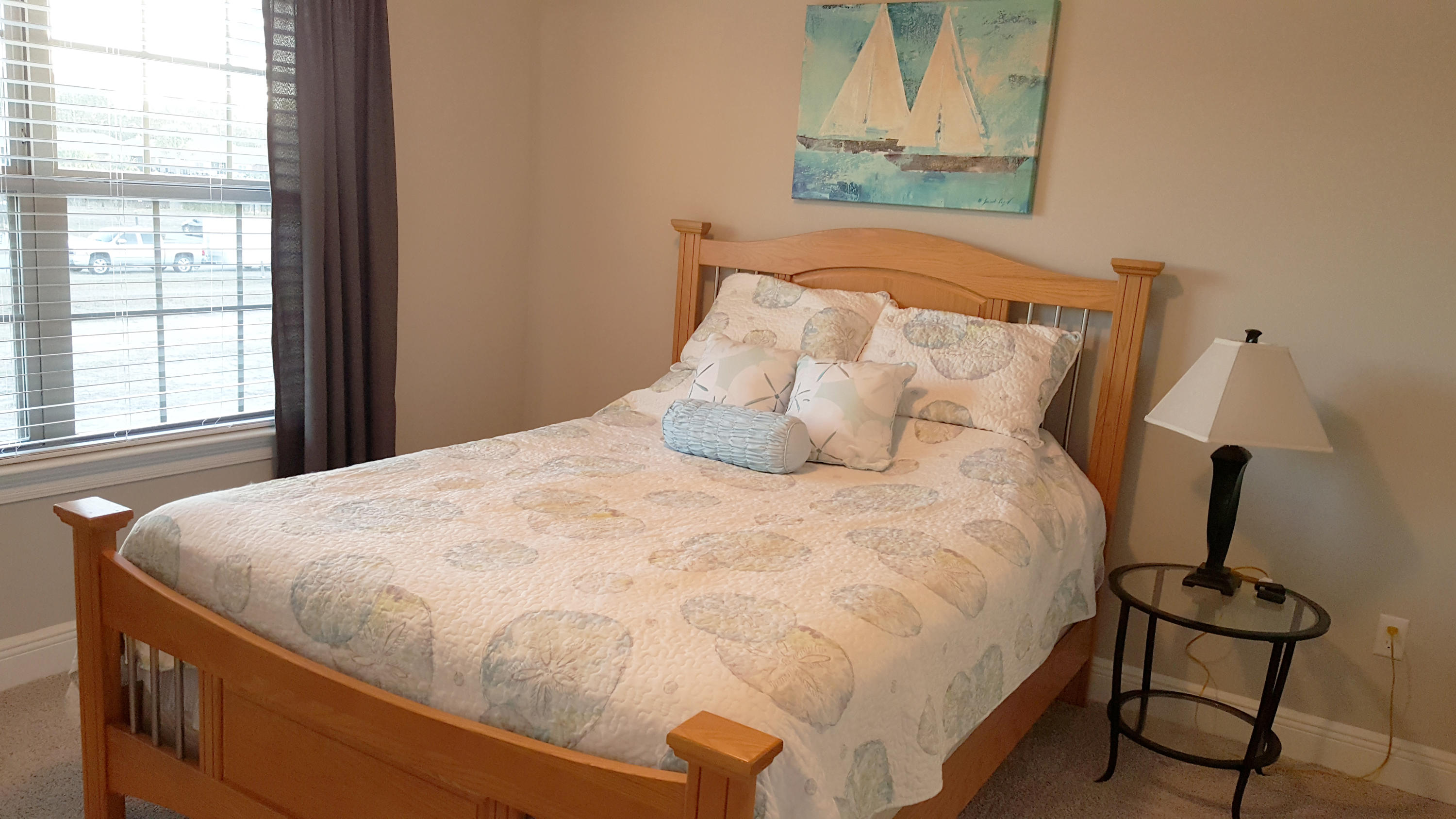 WHISPERING LAKE - Residential