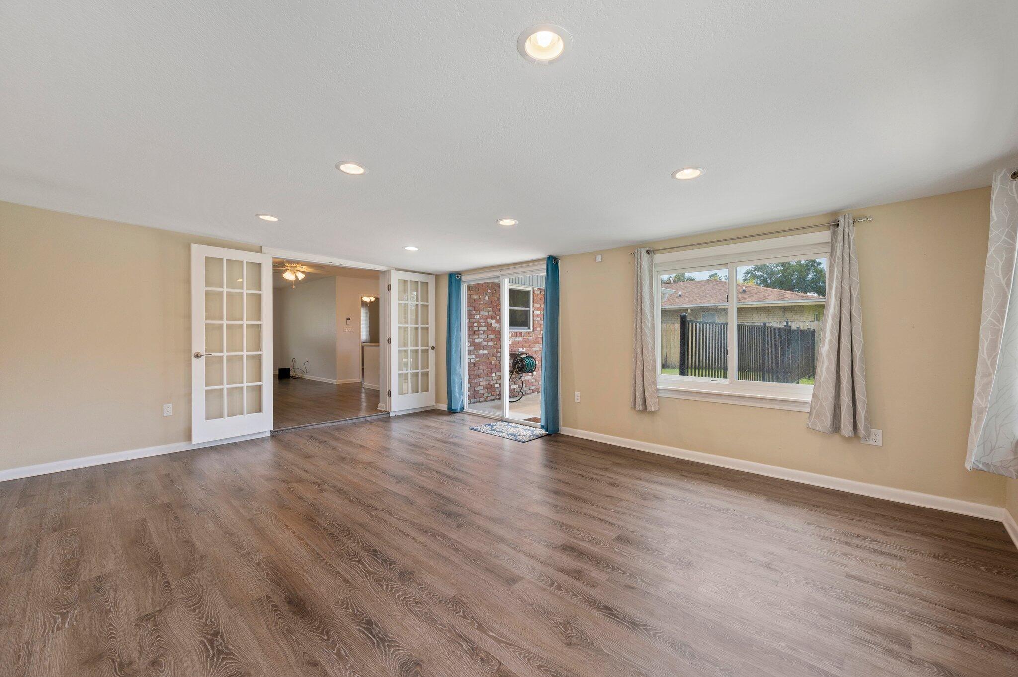 PALM ESTATES UNIT 1 - Residential