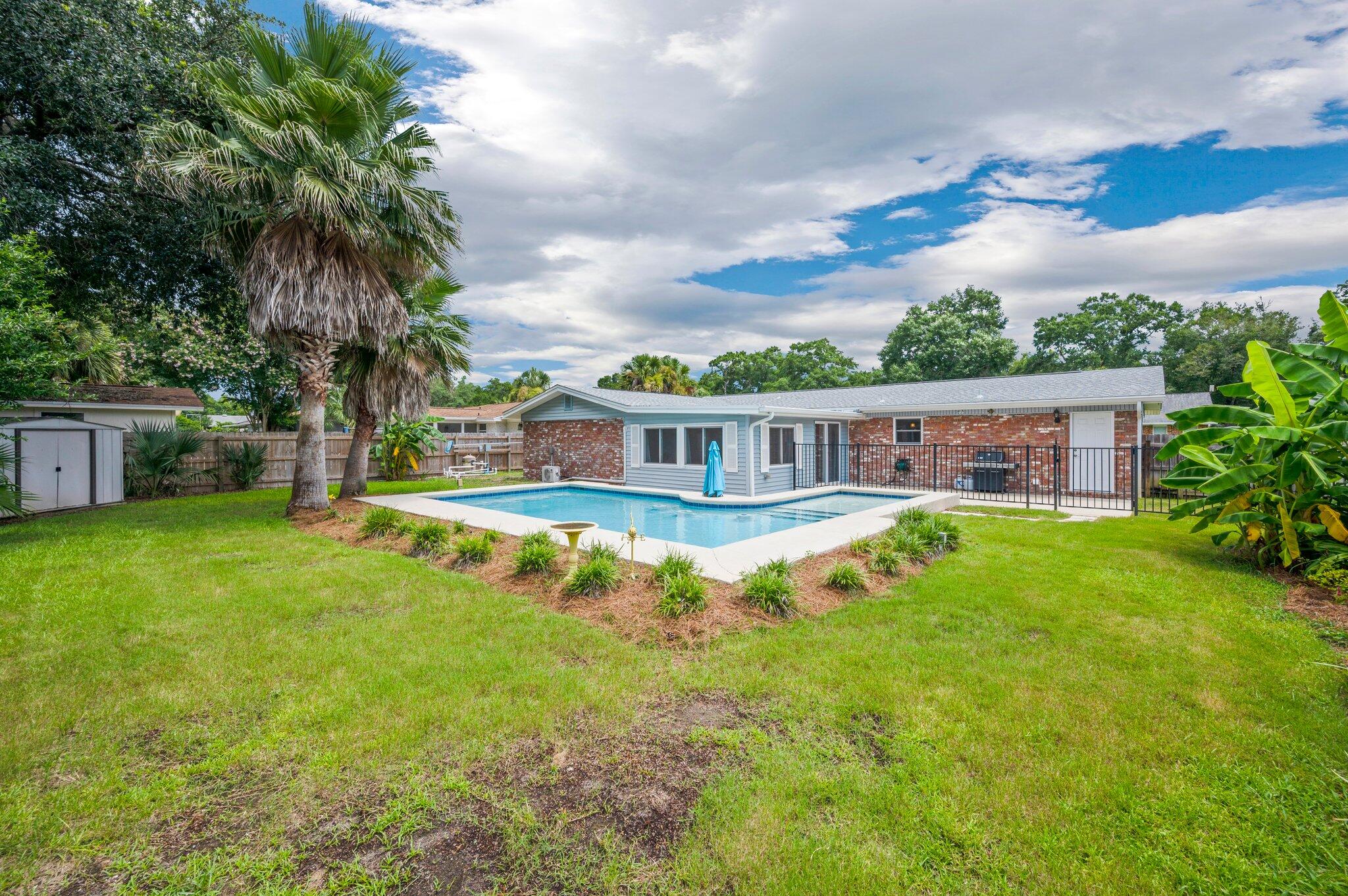 PALM ESTATES UNIT 1 - Residential