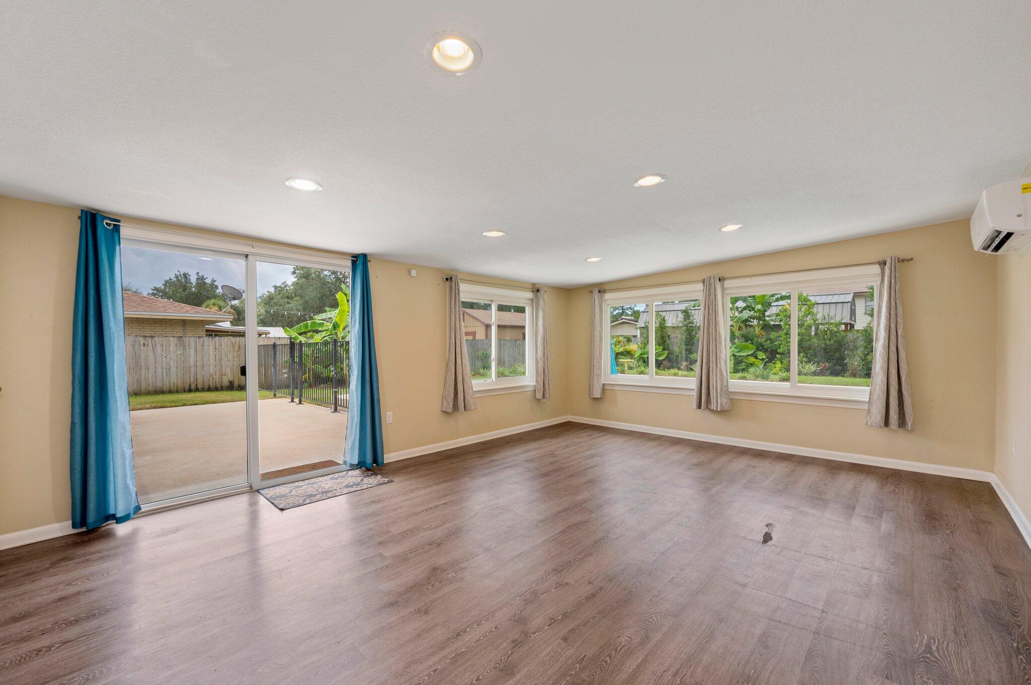 PALM ESTATES UNIT 1 - Residential