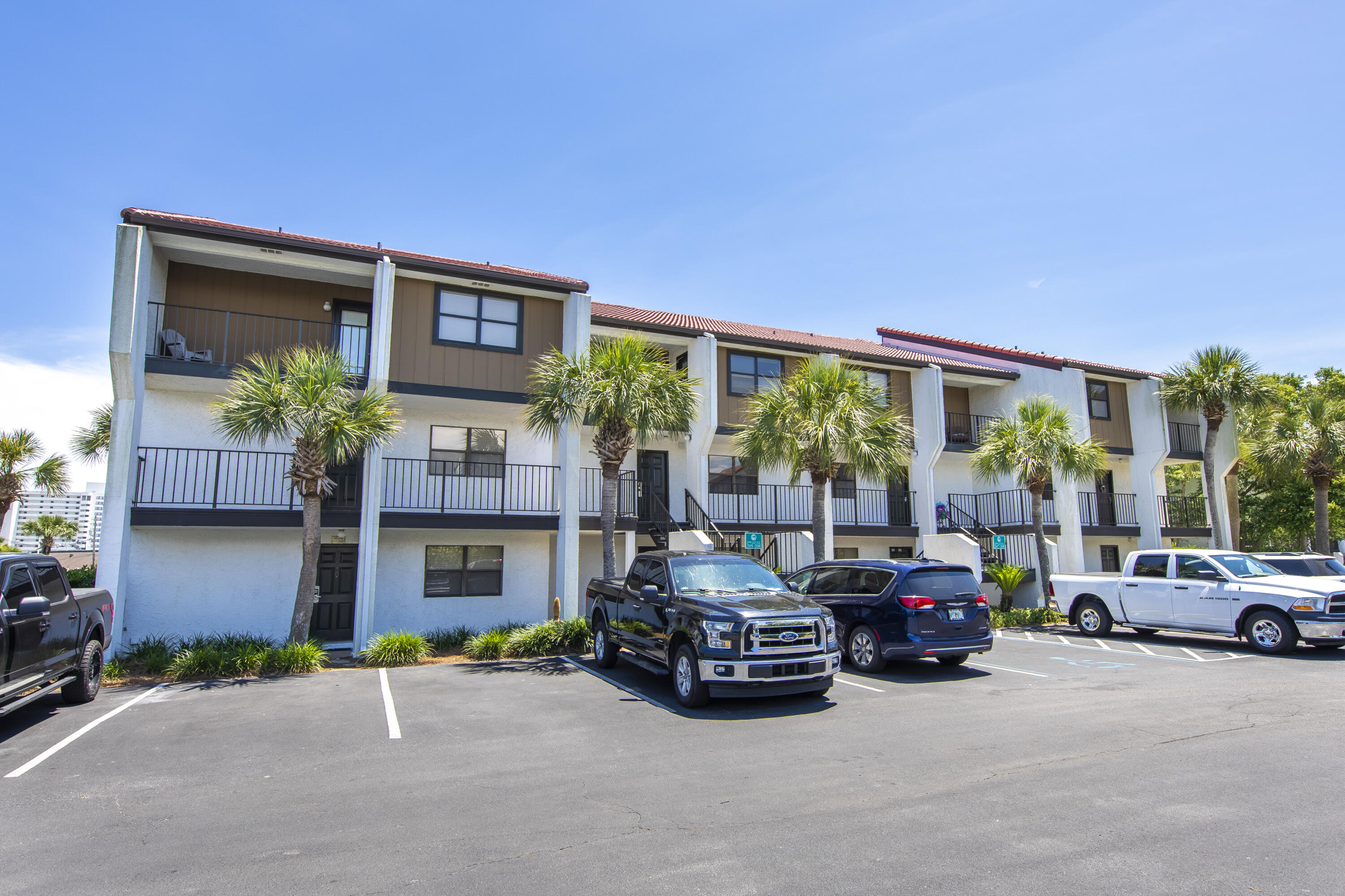 Edgewater Beach Golf Villas 1 - Residential