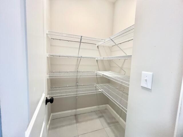 CEDAR LAKE - Residential Lease