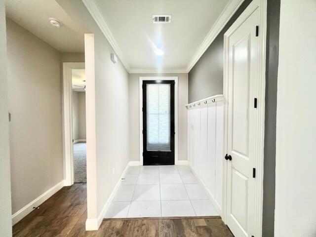 CEDAR LAKE - Residential Lease