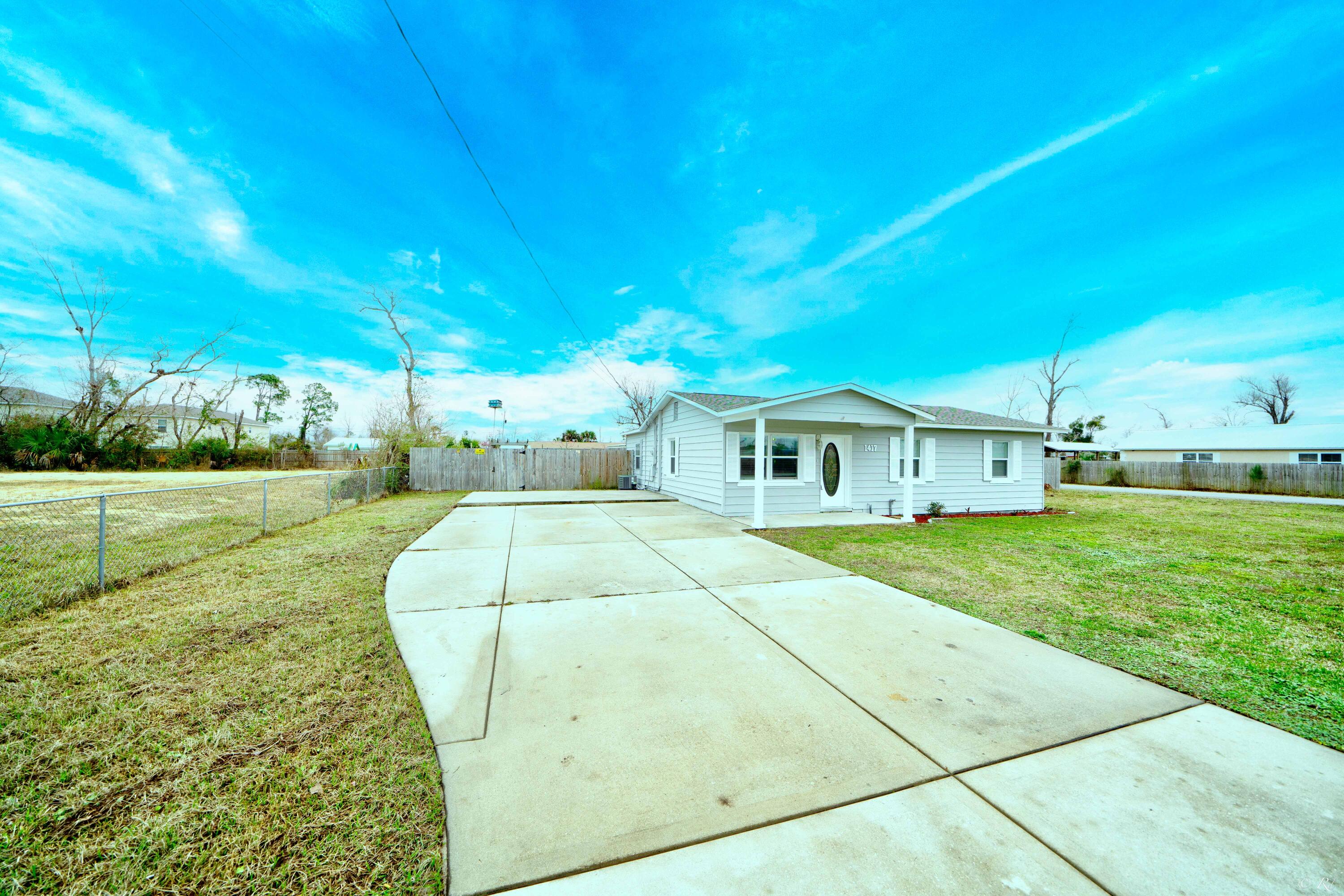 LYNN HAVEN - Residential