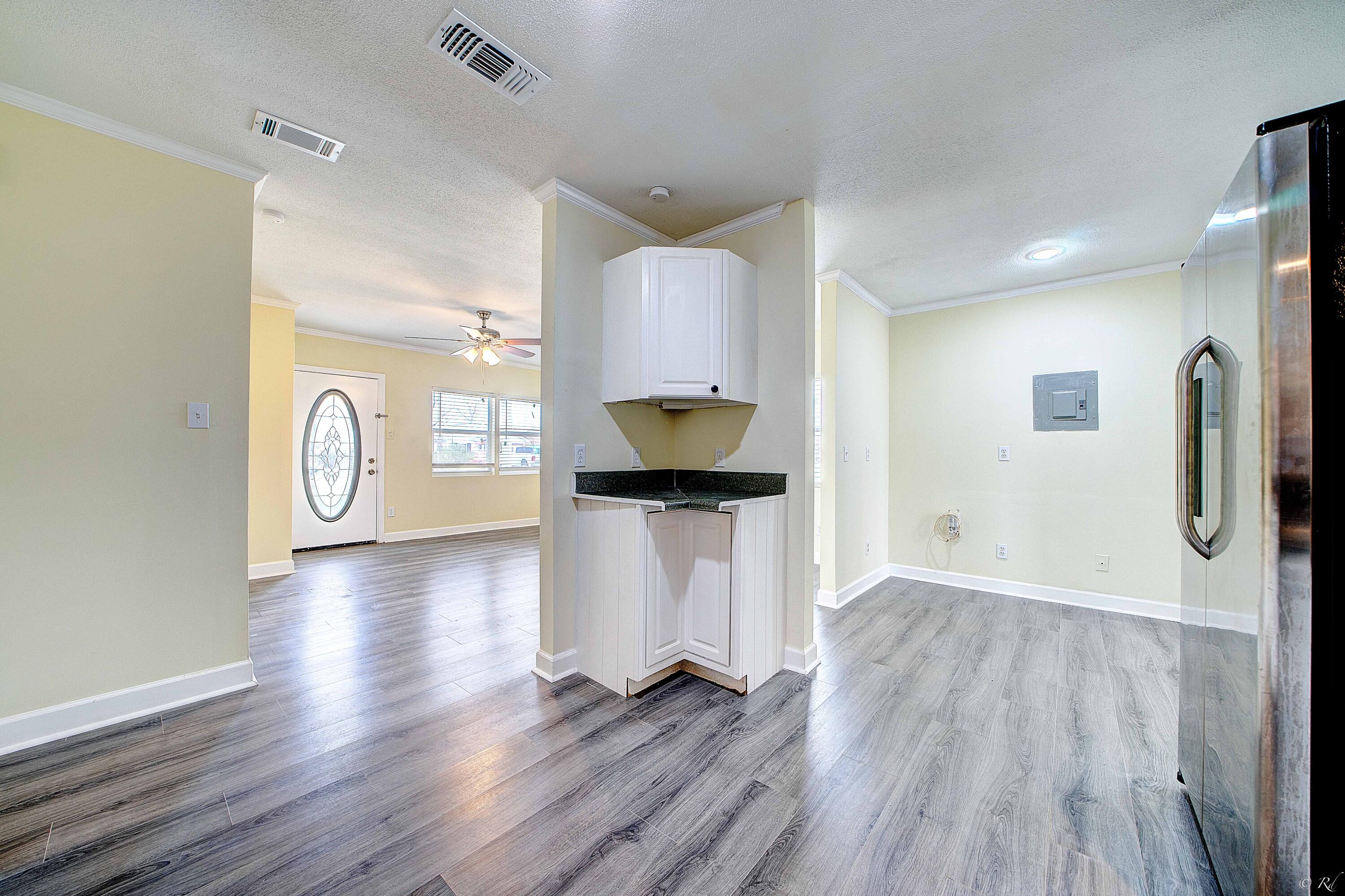 LYNN HAVEN - Residential