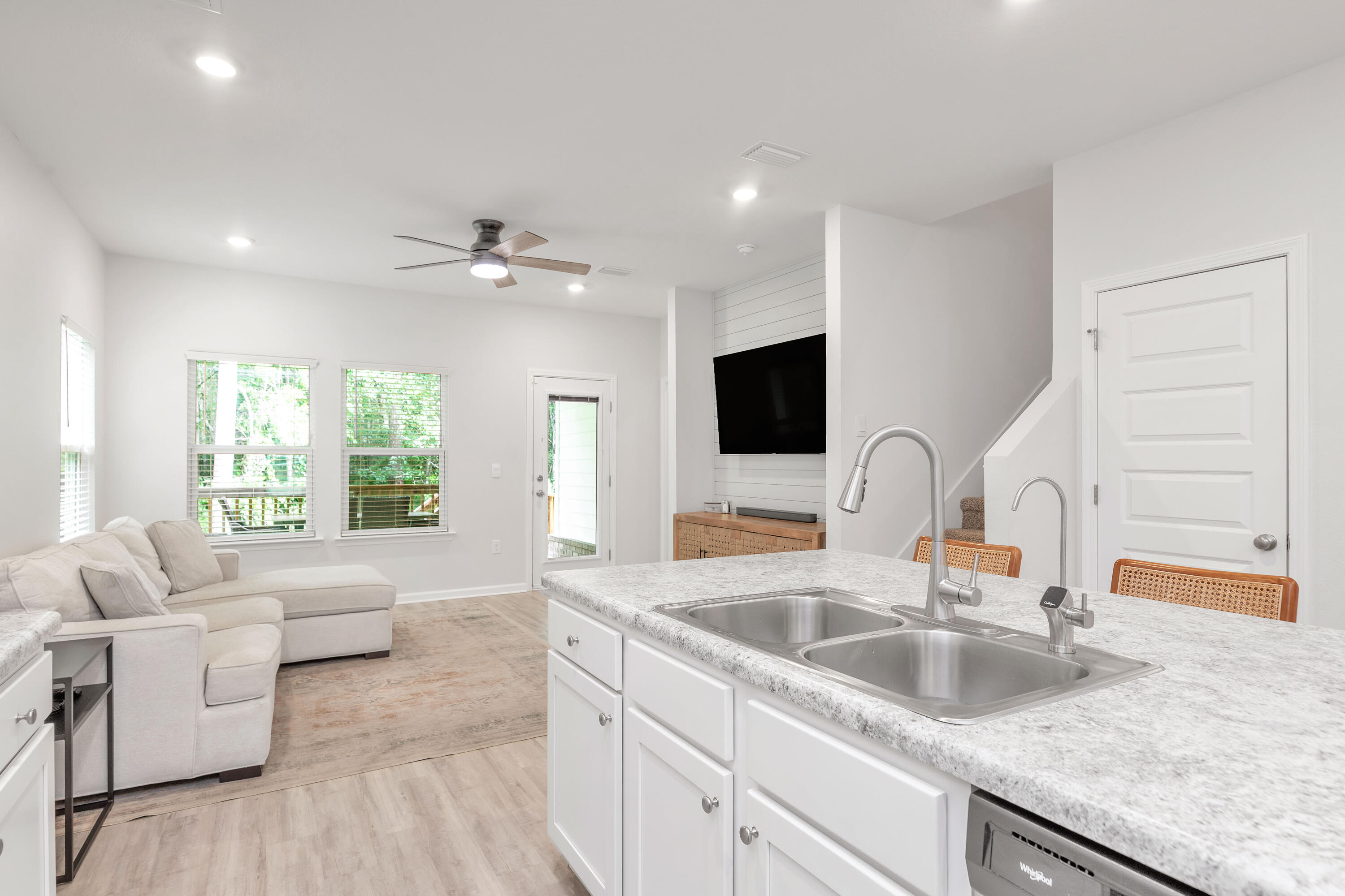 LAGRANGE LANDING - Residential