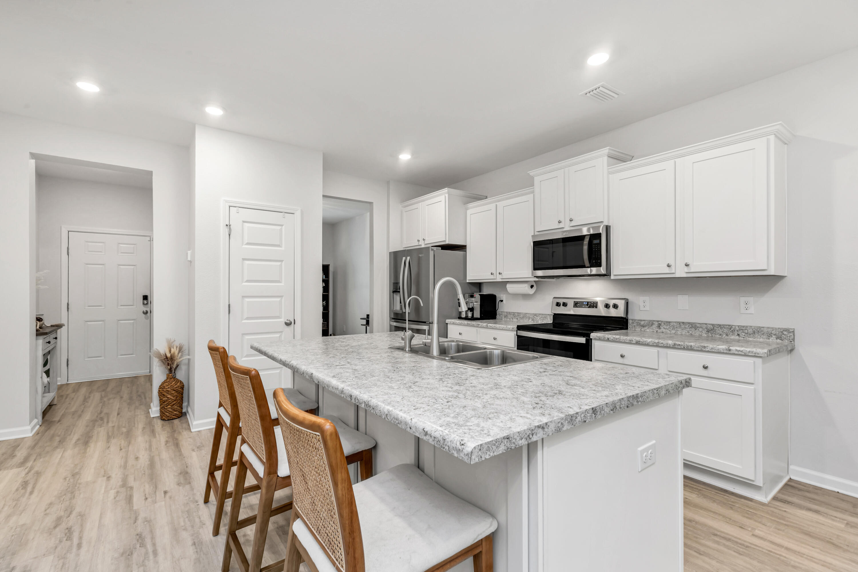 LAGRANGE LANDING - Residential