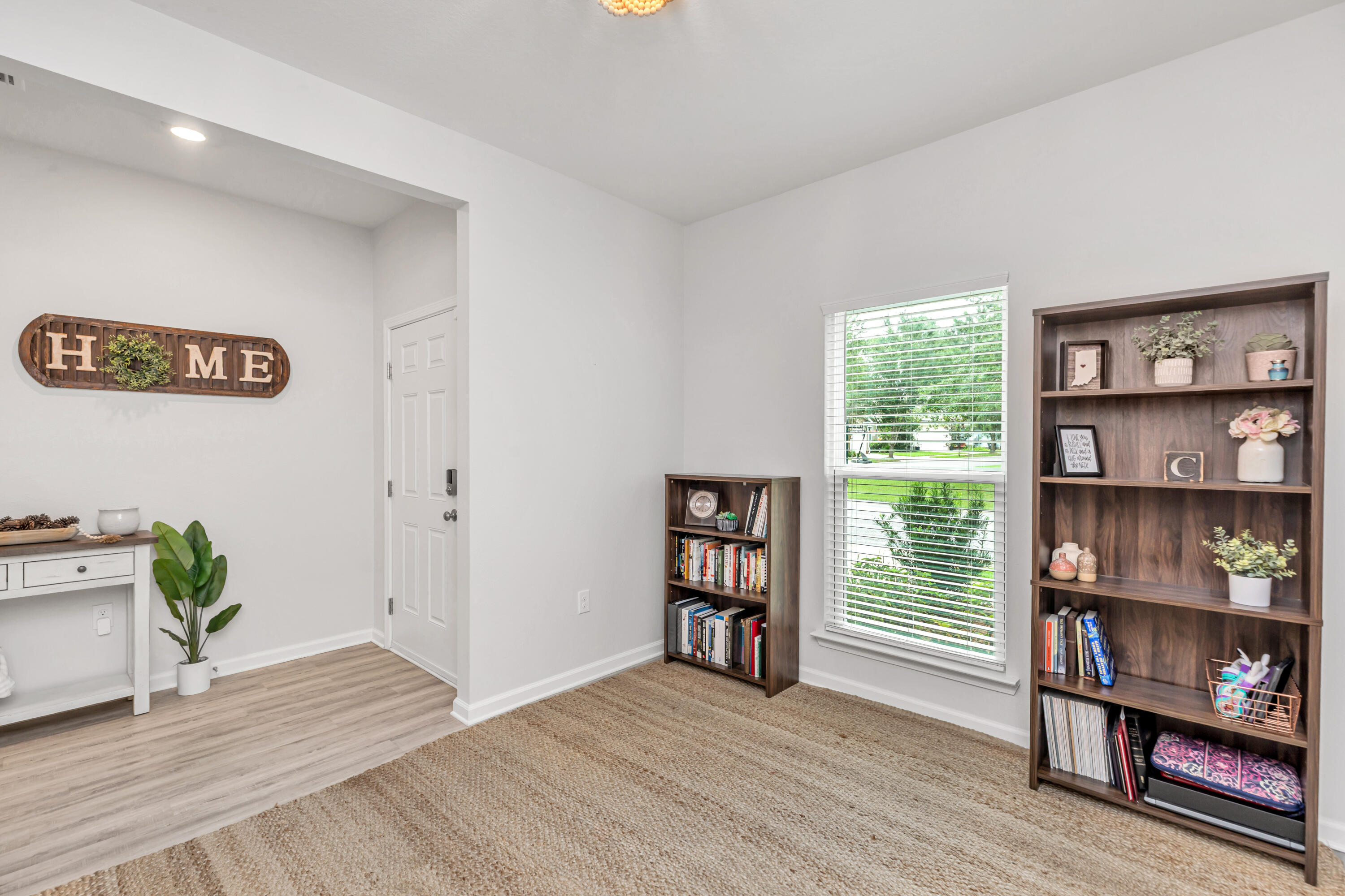 LAGRANGE LANDING - Residential