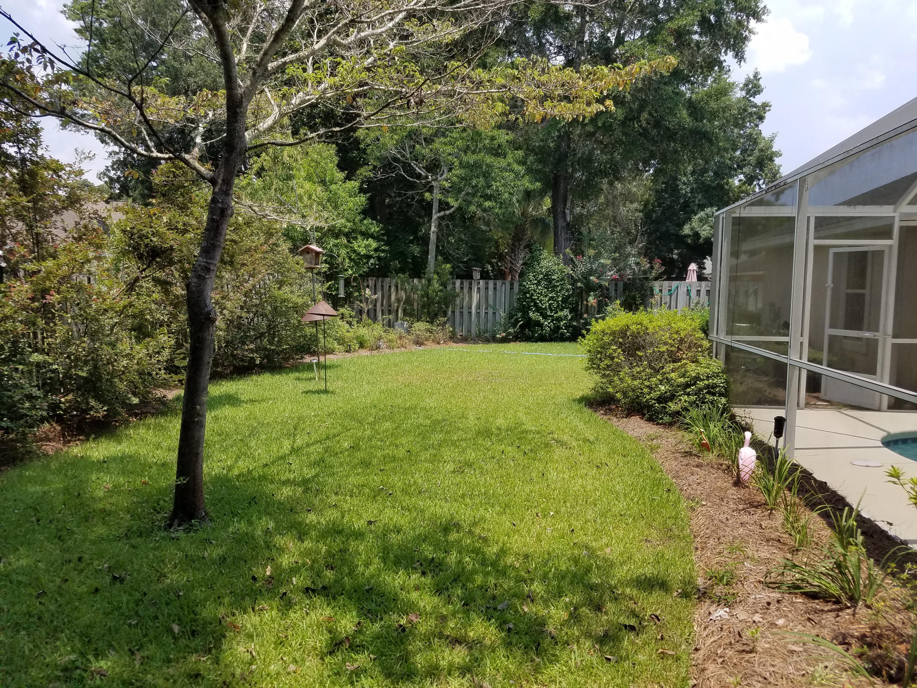 MAGNOLIA FOREST S/D LOT 6 - Residential