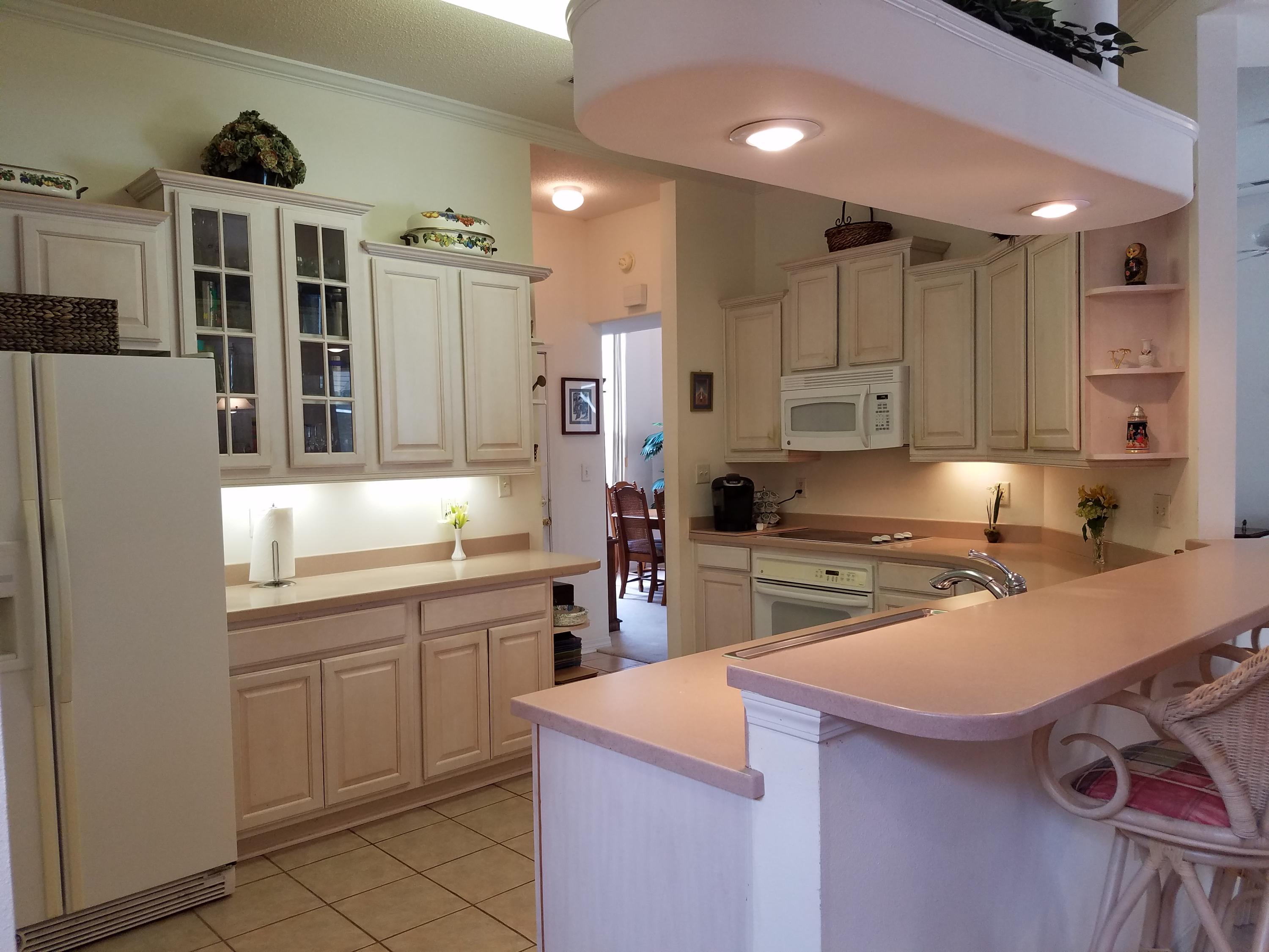 MAGNOLIA FOREST S/D LOT 6 - Residential