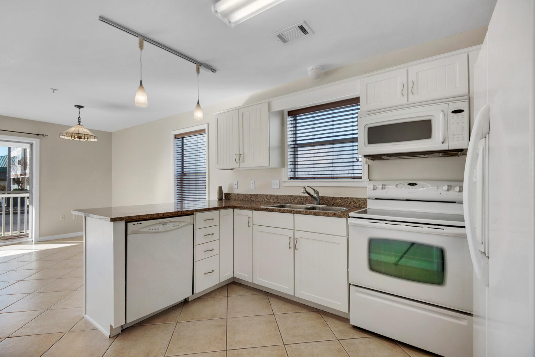 ST MARTIN BEACHWALK PH 2 - Residential