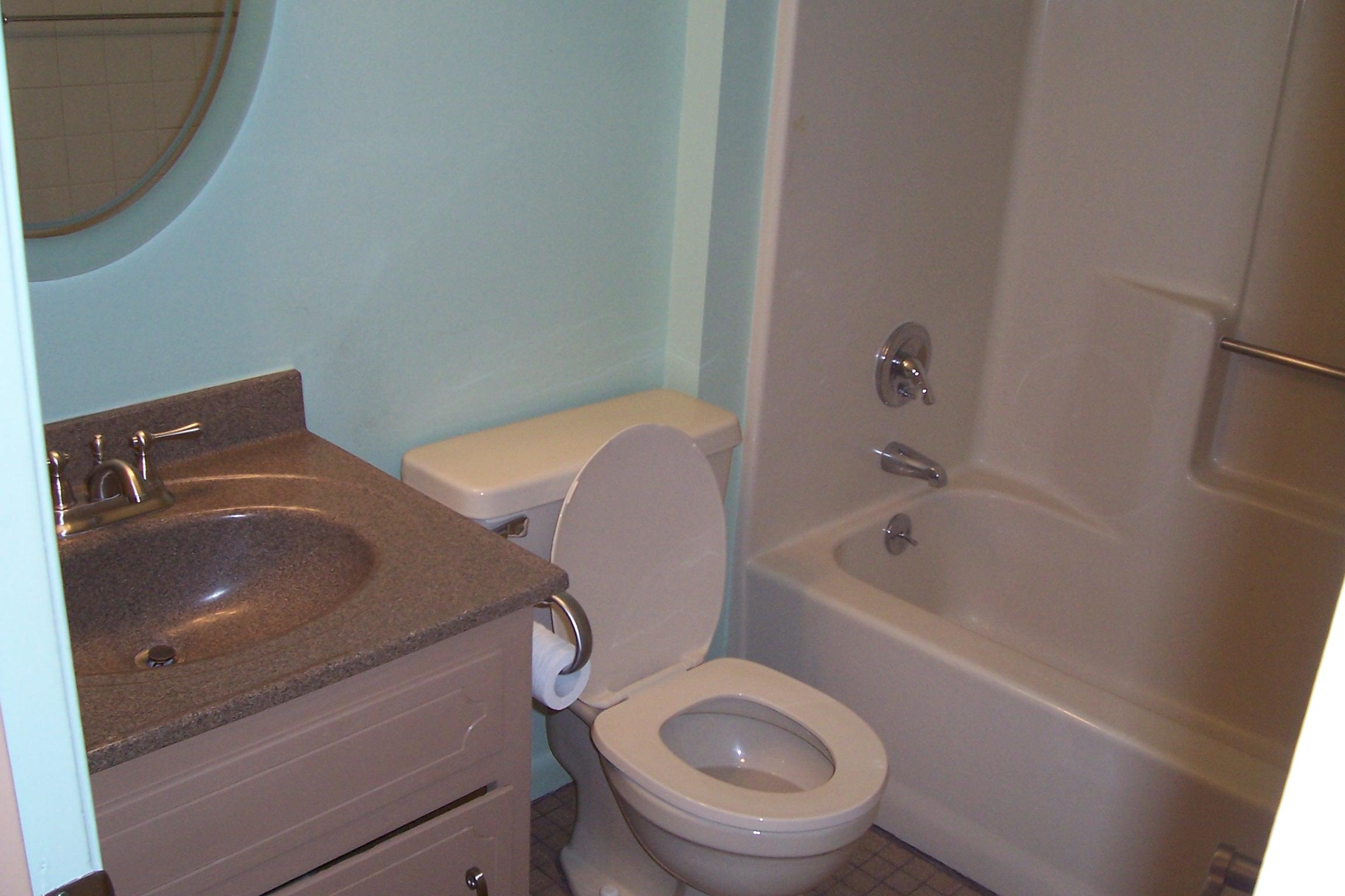 OAKLAND ADD LOT 1 BLK 12 - Residential