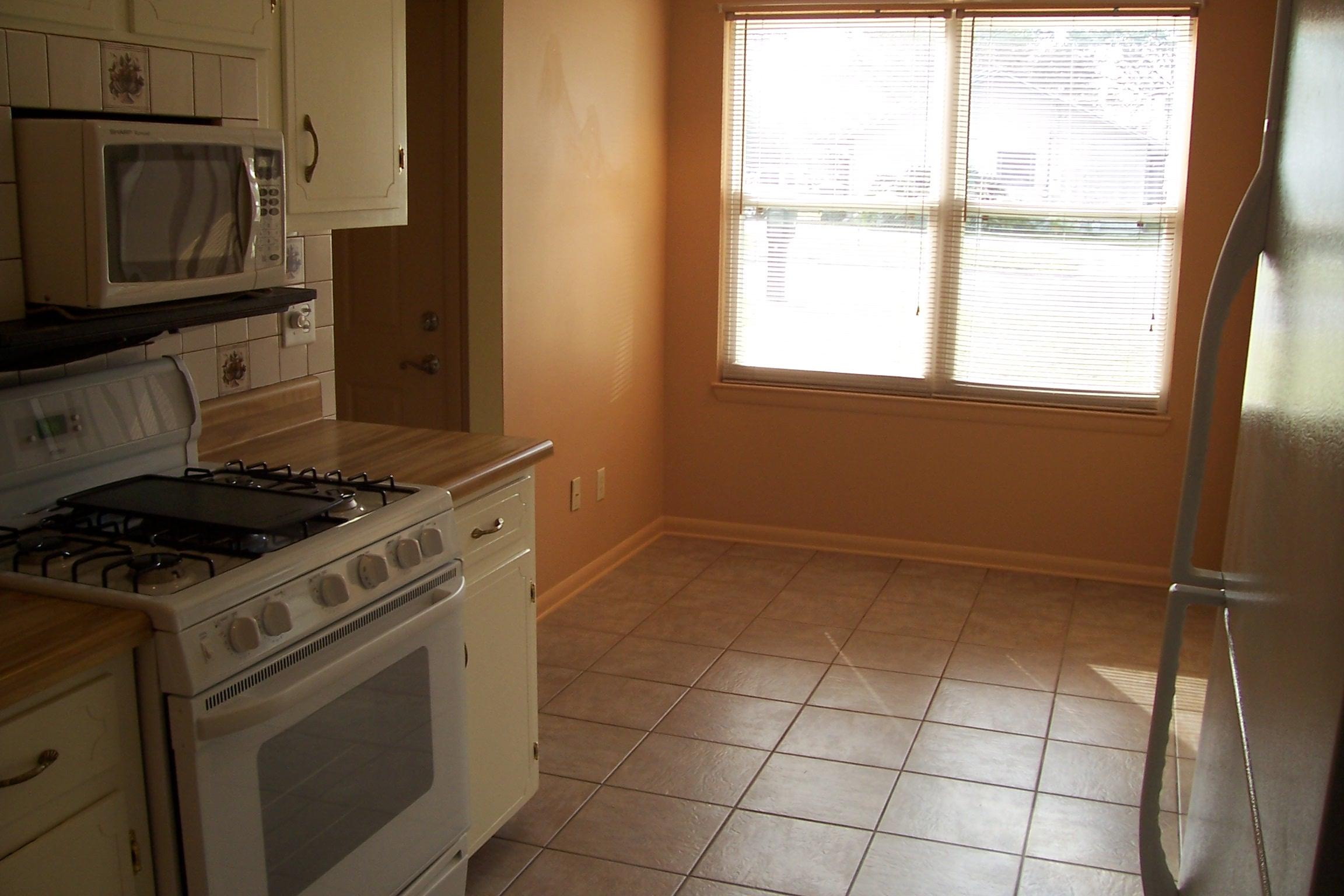 OAKLAND ADD LOT 1 BLK 12 - Residential