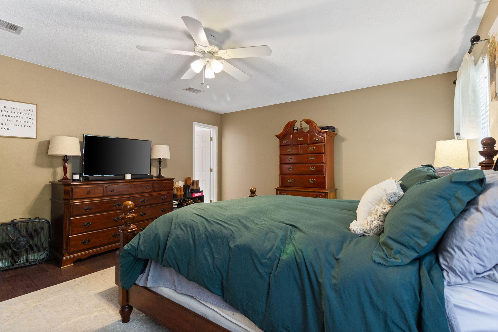 SHADOW OAK S/D LOT 28 - Residential Lease