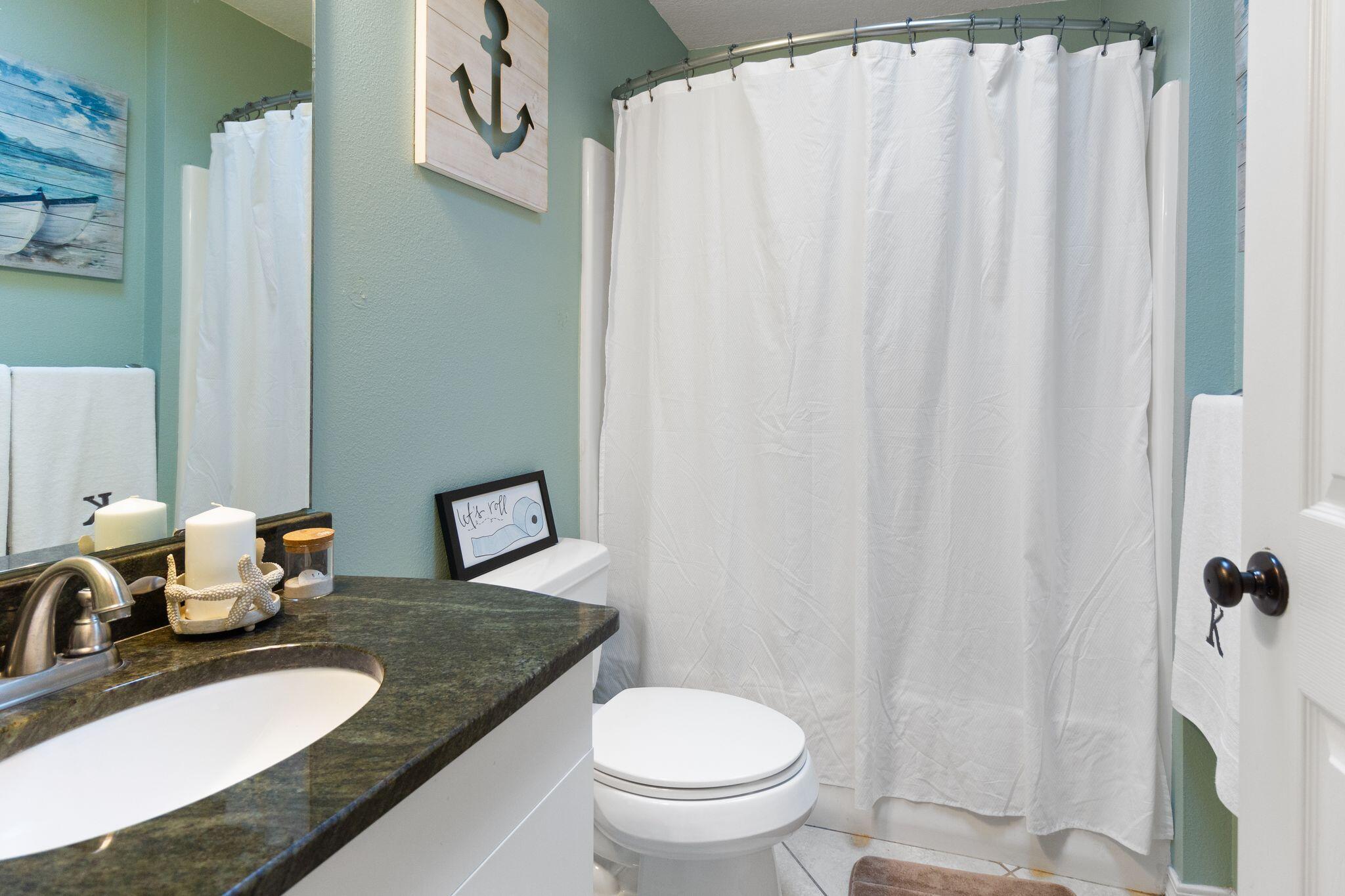 SHADOW OAK S/D LOT 28 - Residential Lease