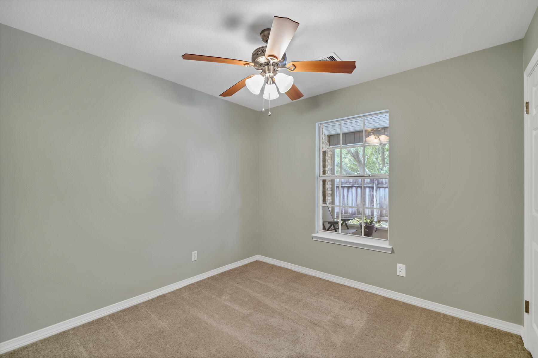 COVENTRY CORNERS - Residential