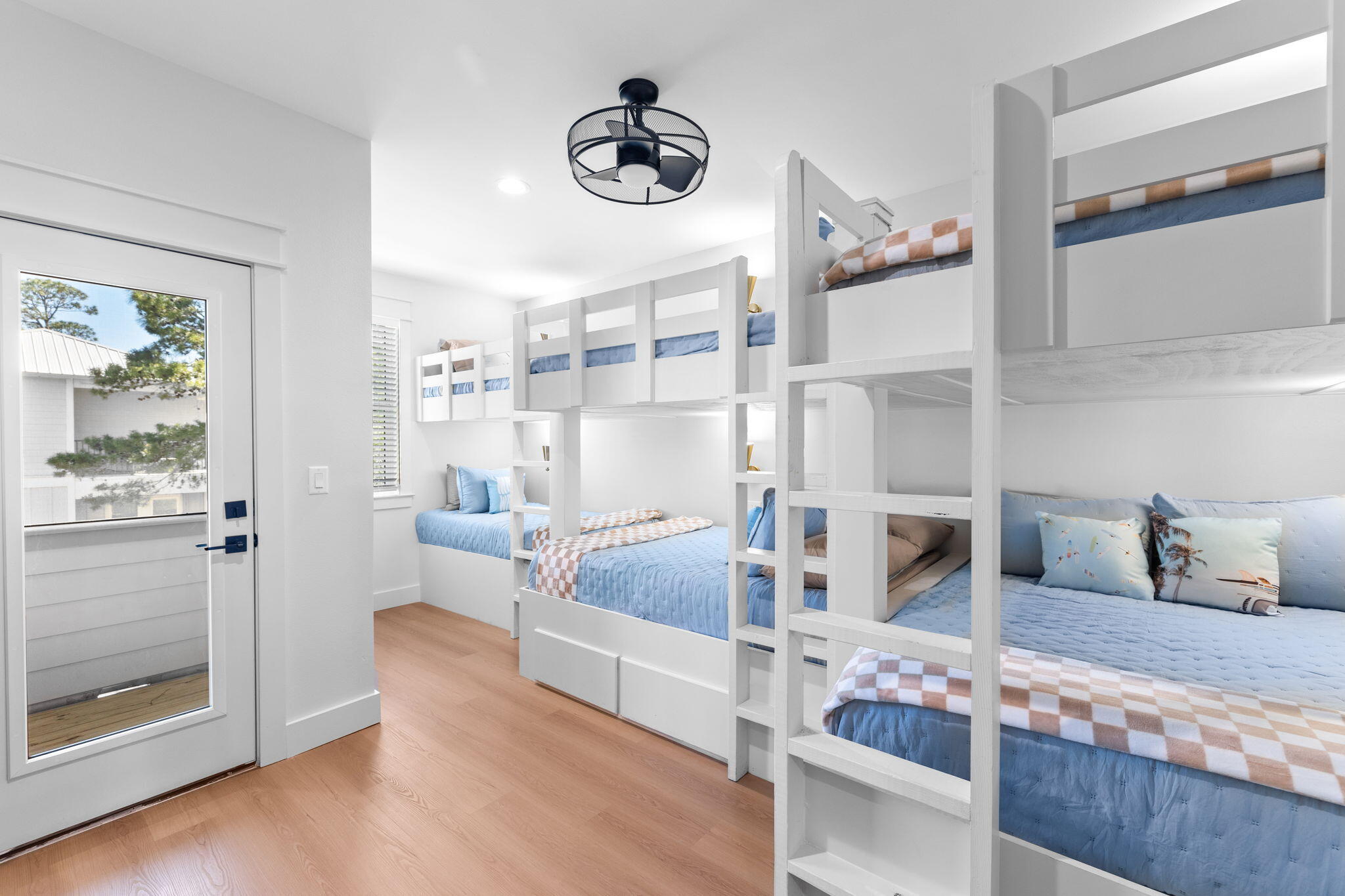 FRANGISTA BEACH 2ND ADDN - Residential