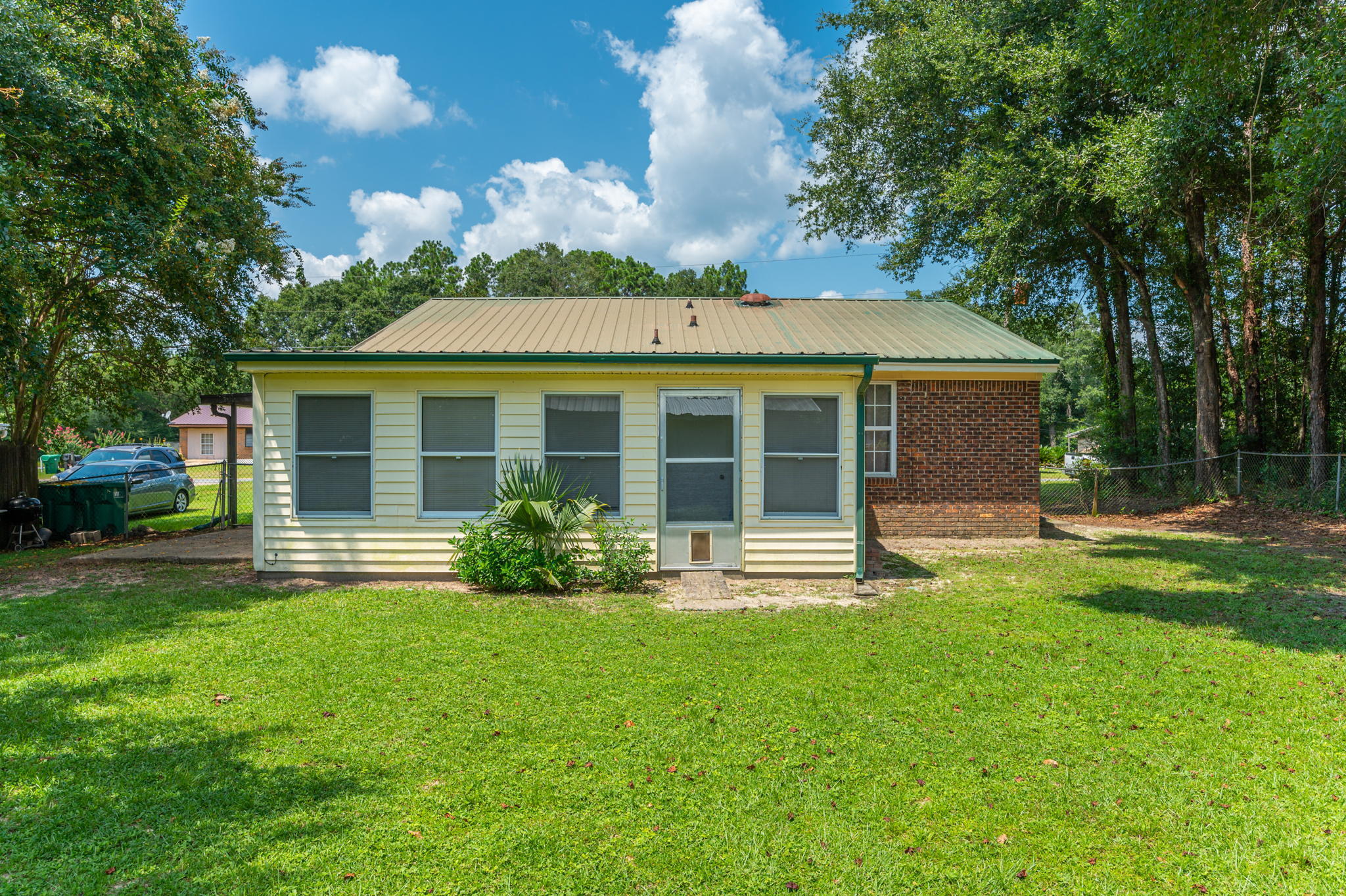 CRESCENT HEIGHTS - Residential