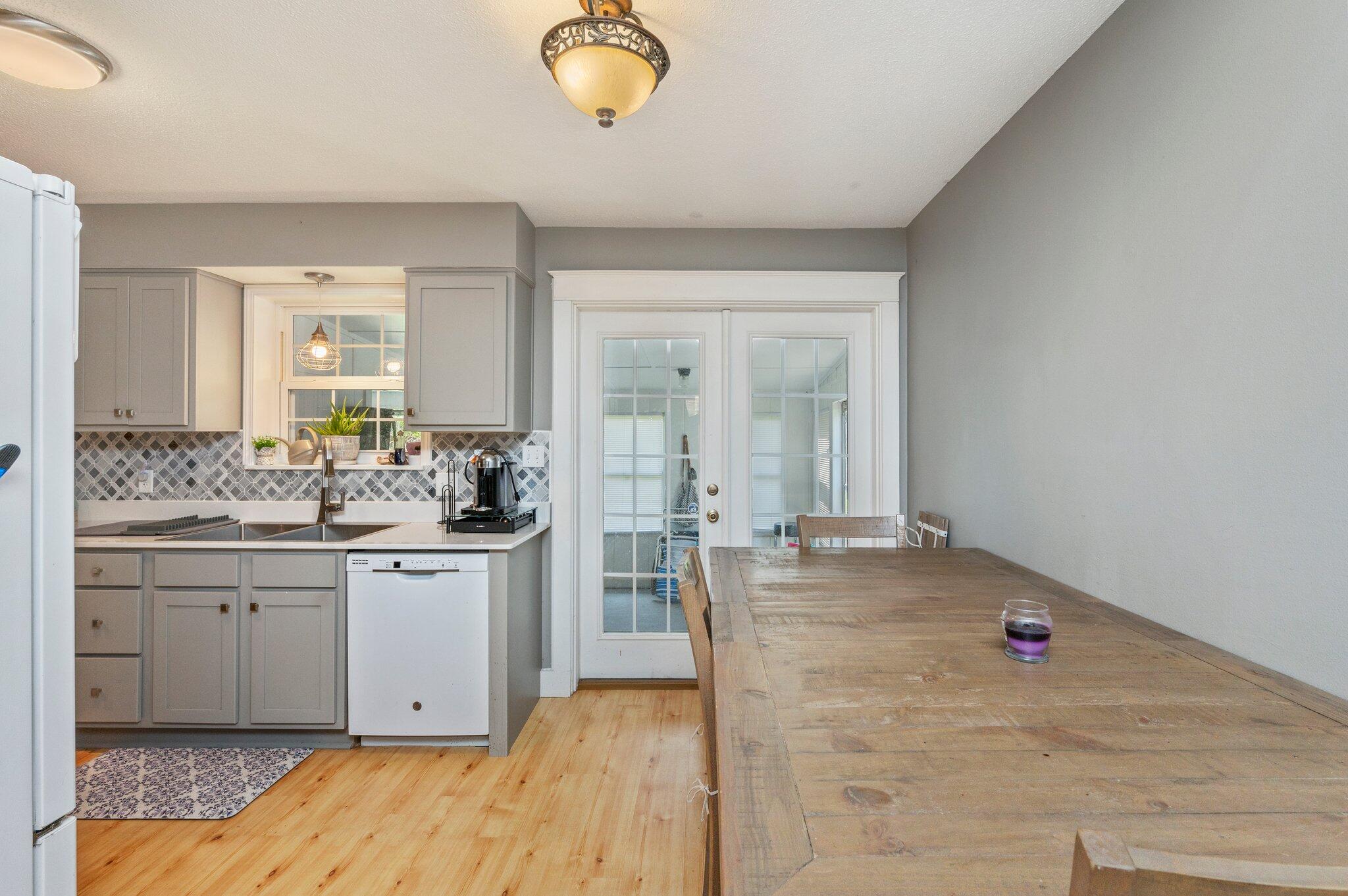 CRESCENT HEIGHTS - Residential