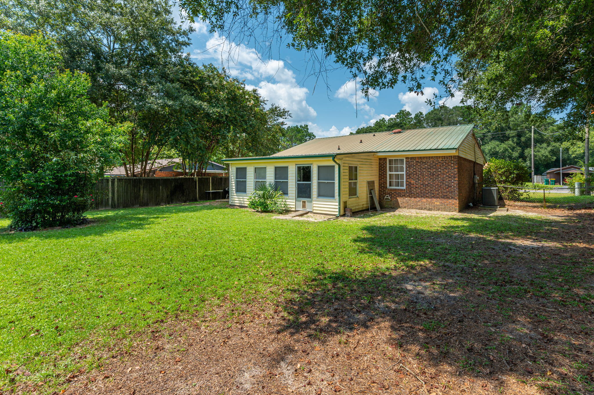 CRESCENT HEIGHTS - Residential