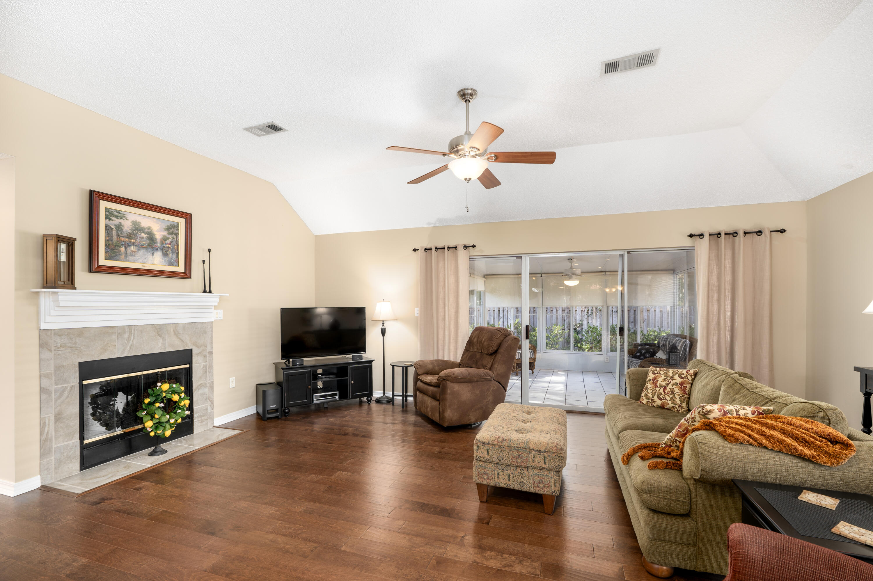 MAGNOLIA FOREST S/D PH 2 - Residential