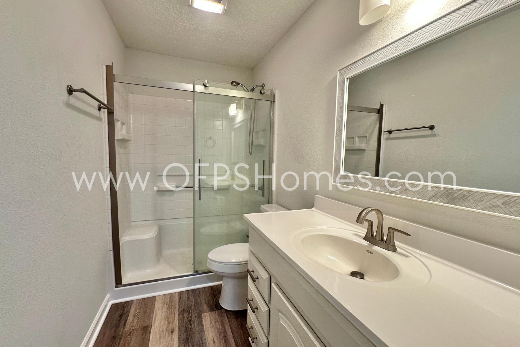 VALPARAISO - Residential Lease