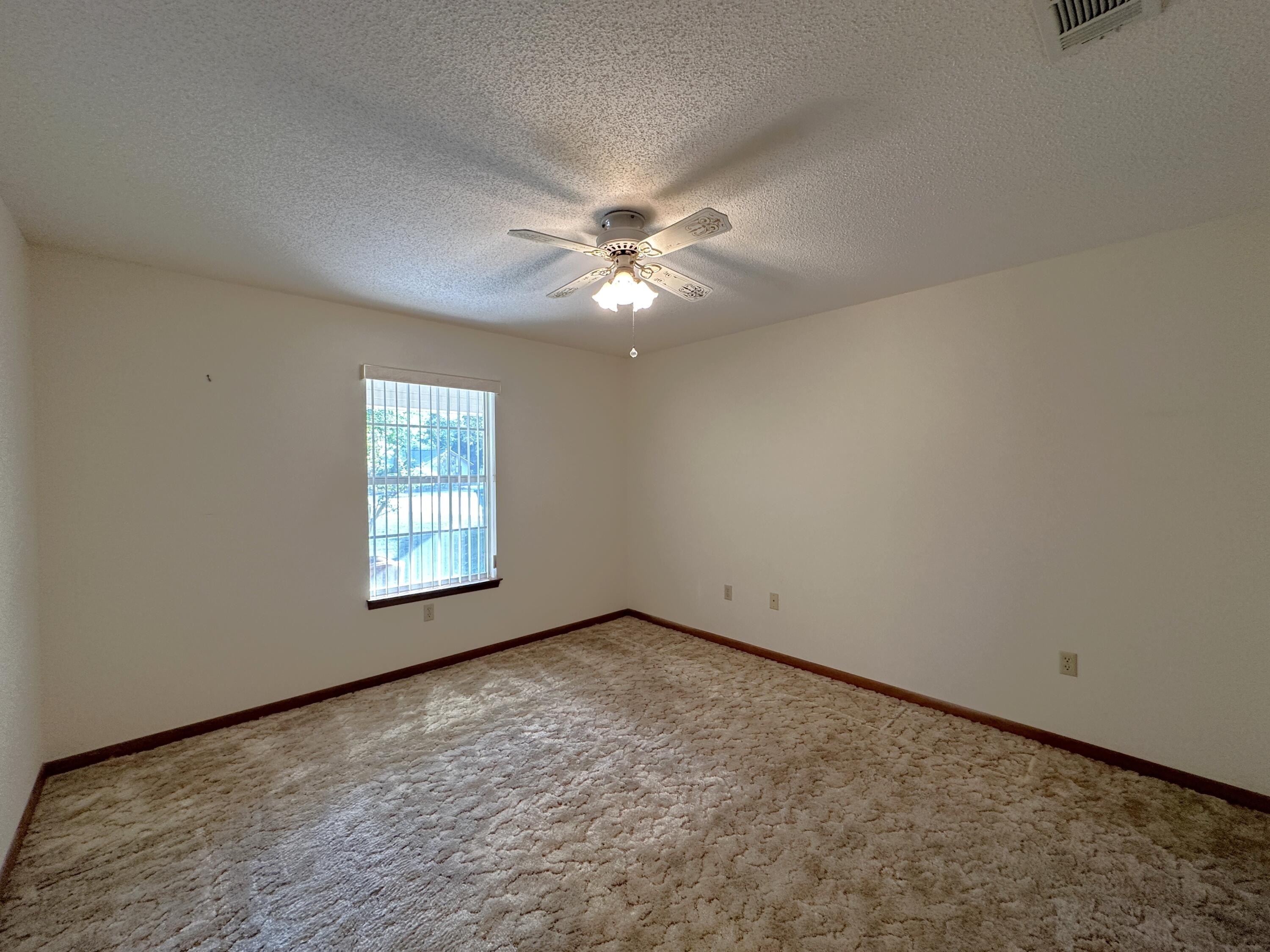 CORNER OAKS ESTATES - Residential