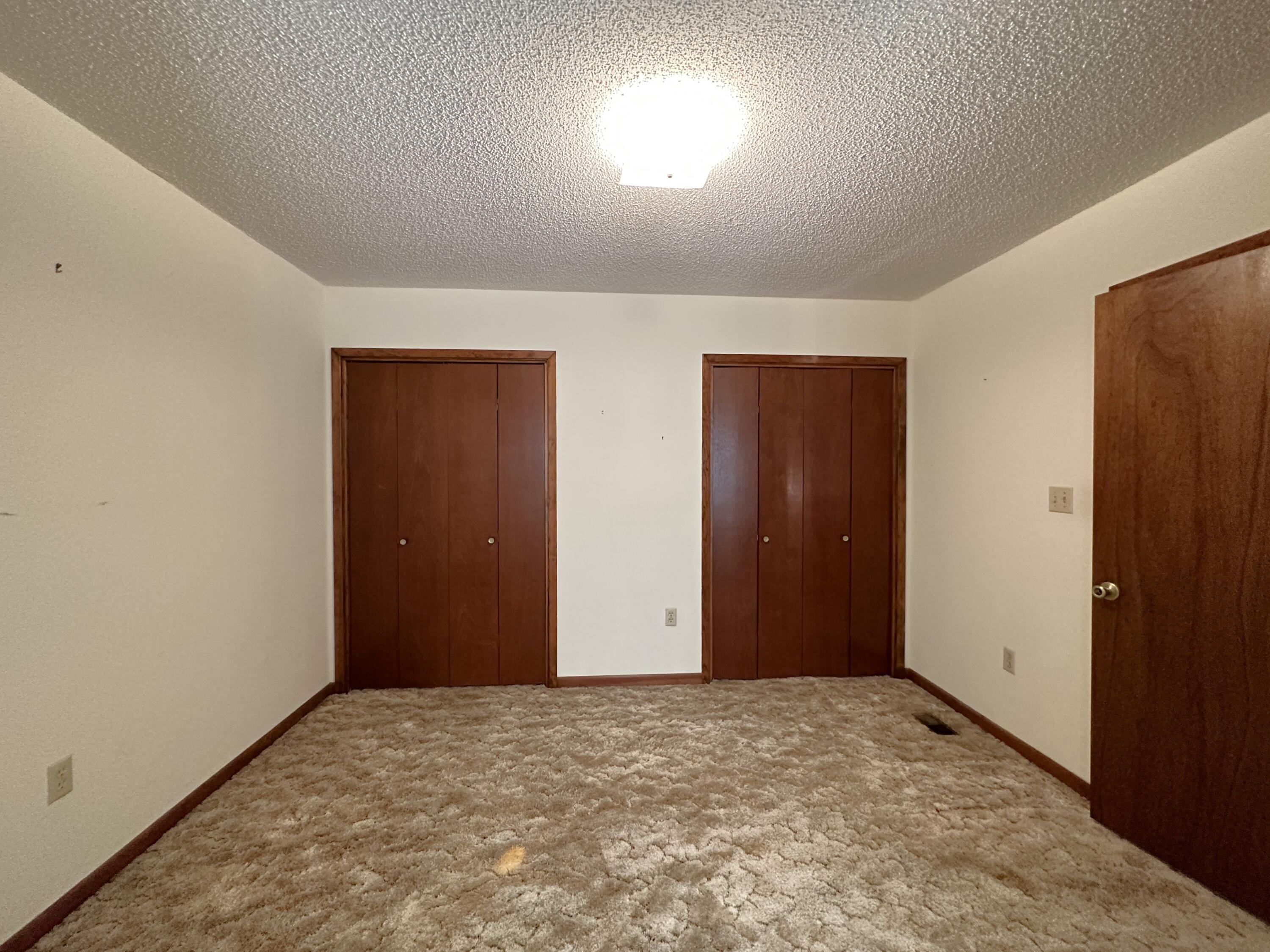 CORNER OAKS ESTATES - Residential