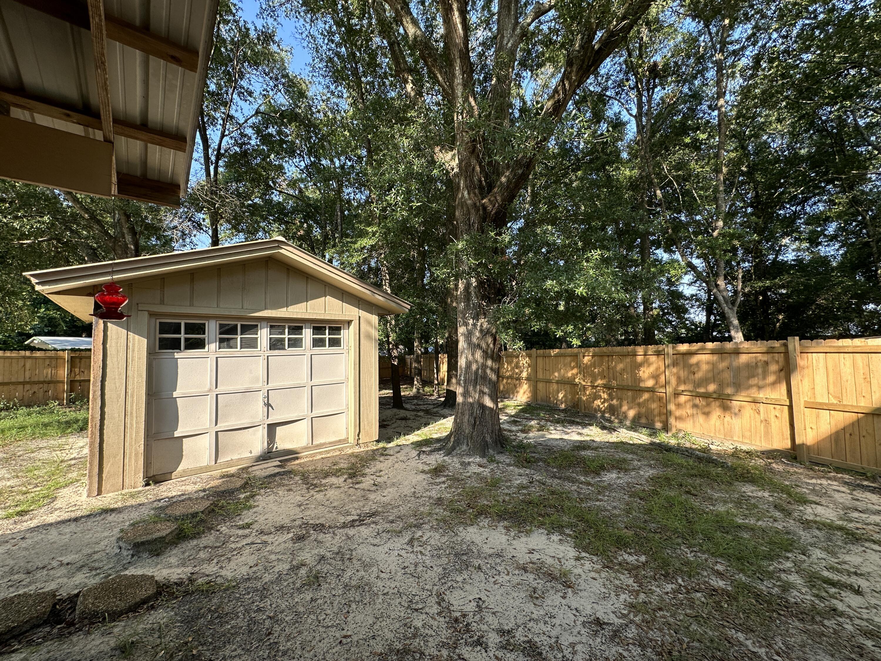 CORNER OAKS ESTATES - Residential